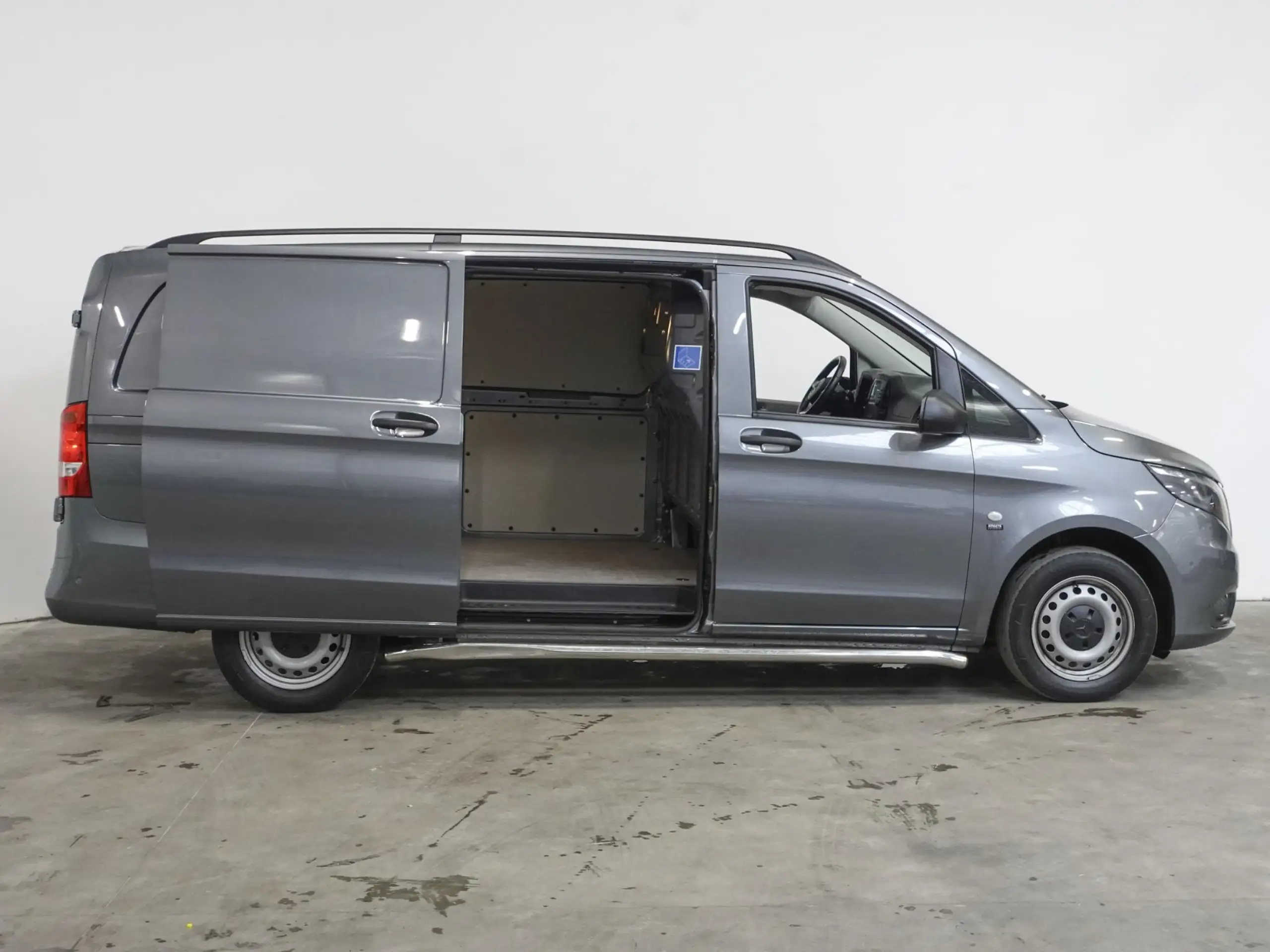 Mercedes-Benz - Vito