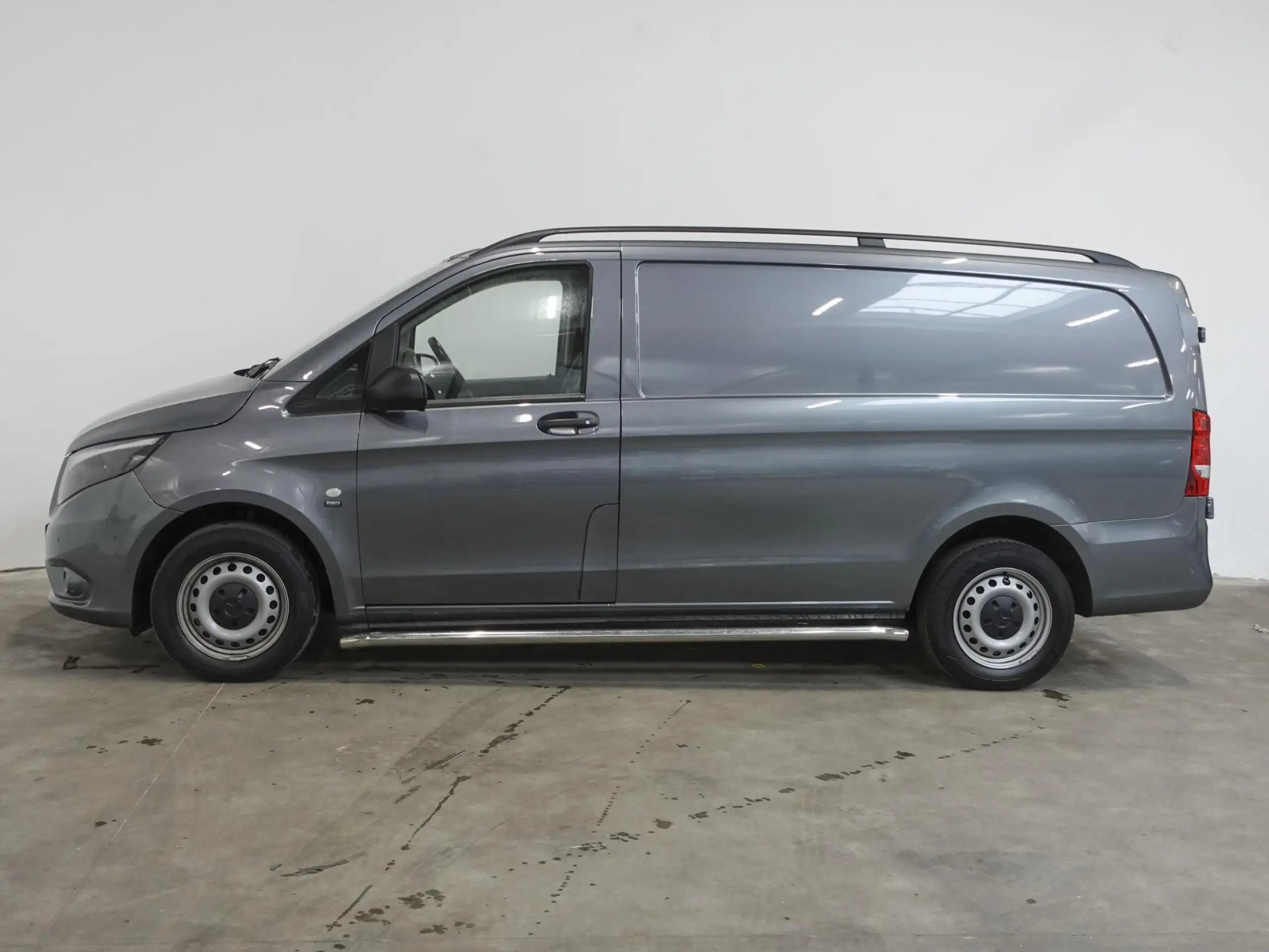 Mercedes-Benz - Vito