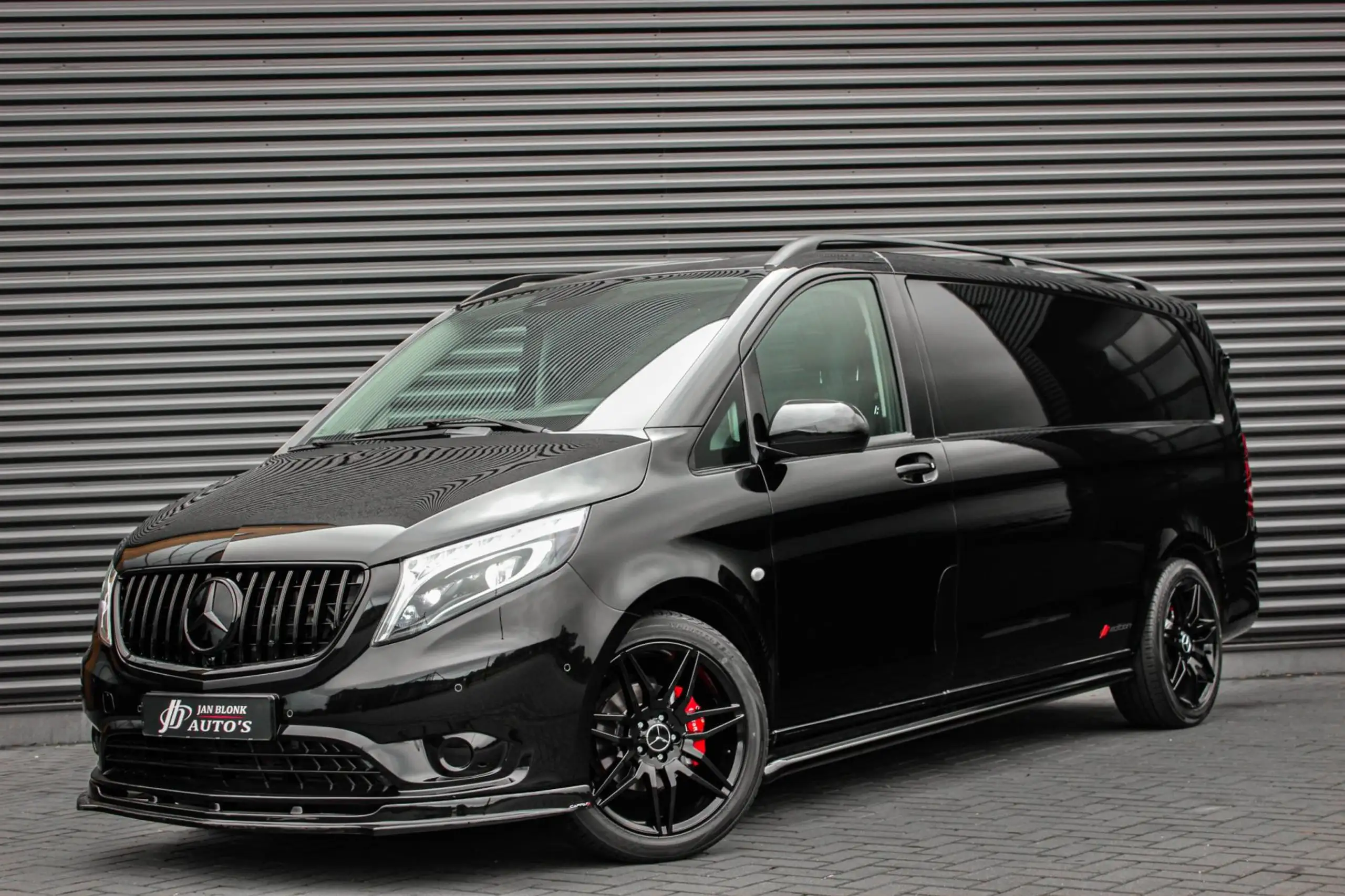 Mercedes-Benz - Vito