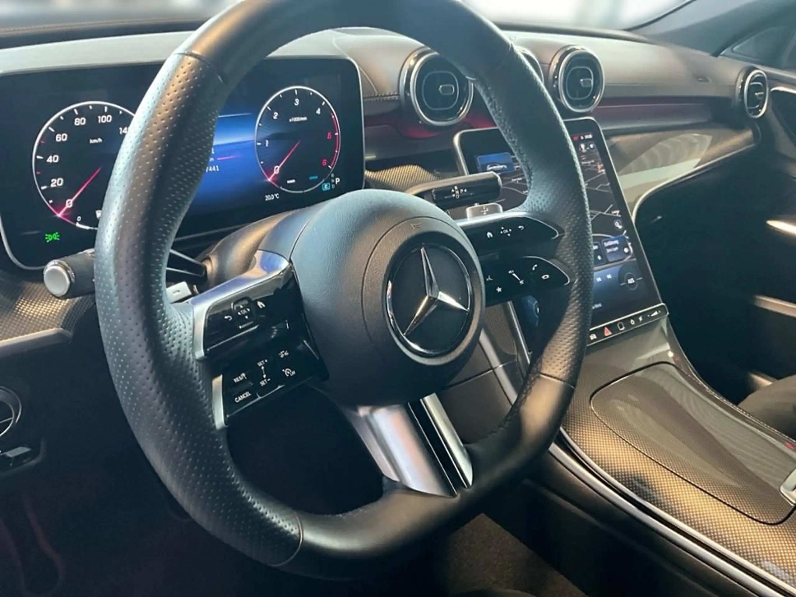 Mercedes-Benz - C 220