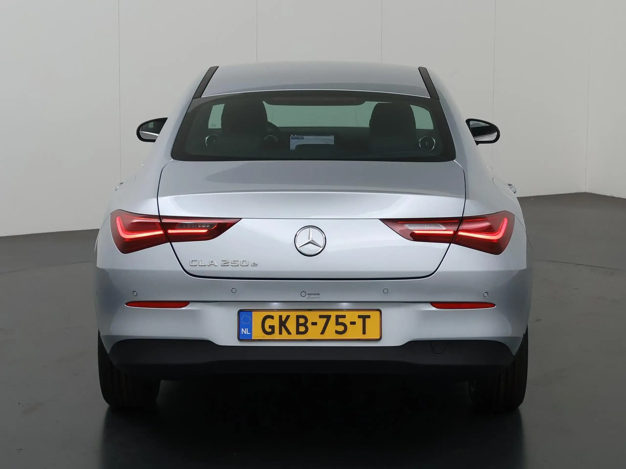 Mercedes-Benz - CLA 250