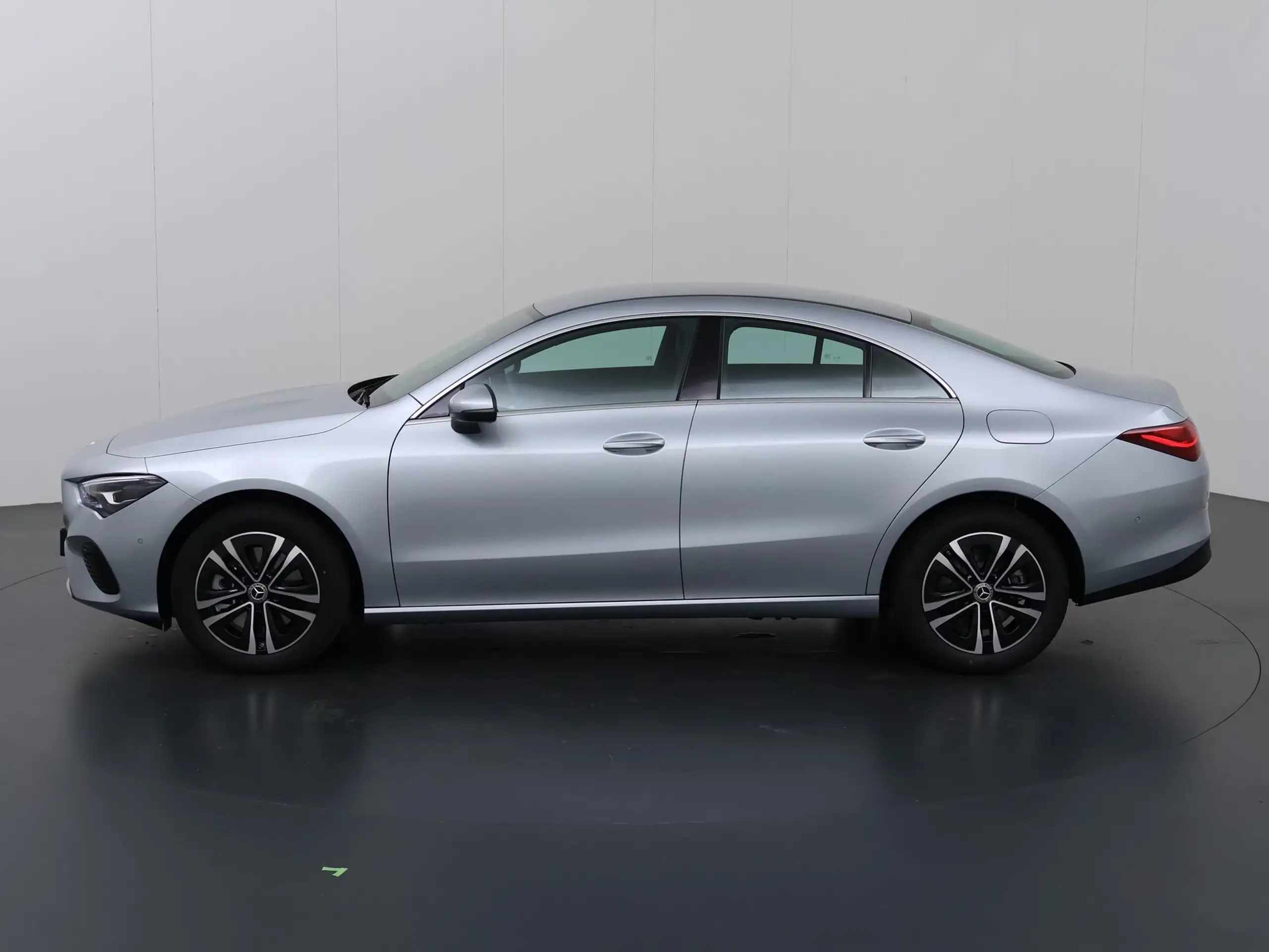 Mercedes-Benz - CLA 250