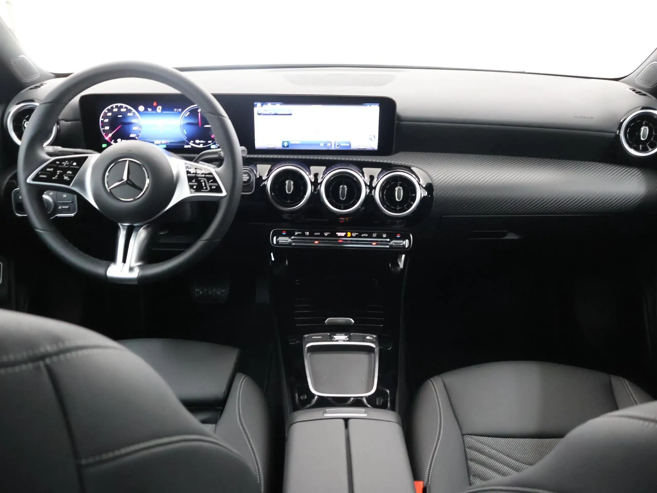 Mercedes-Benz - CLA 250