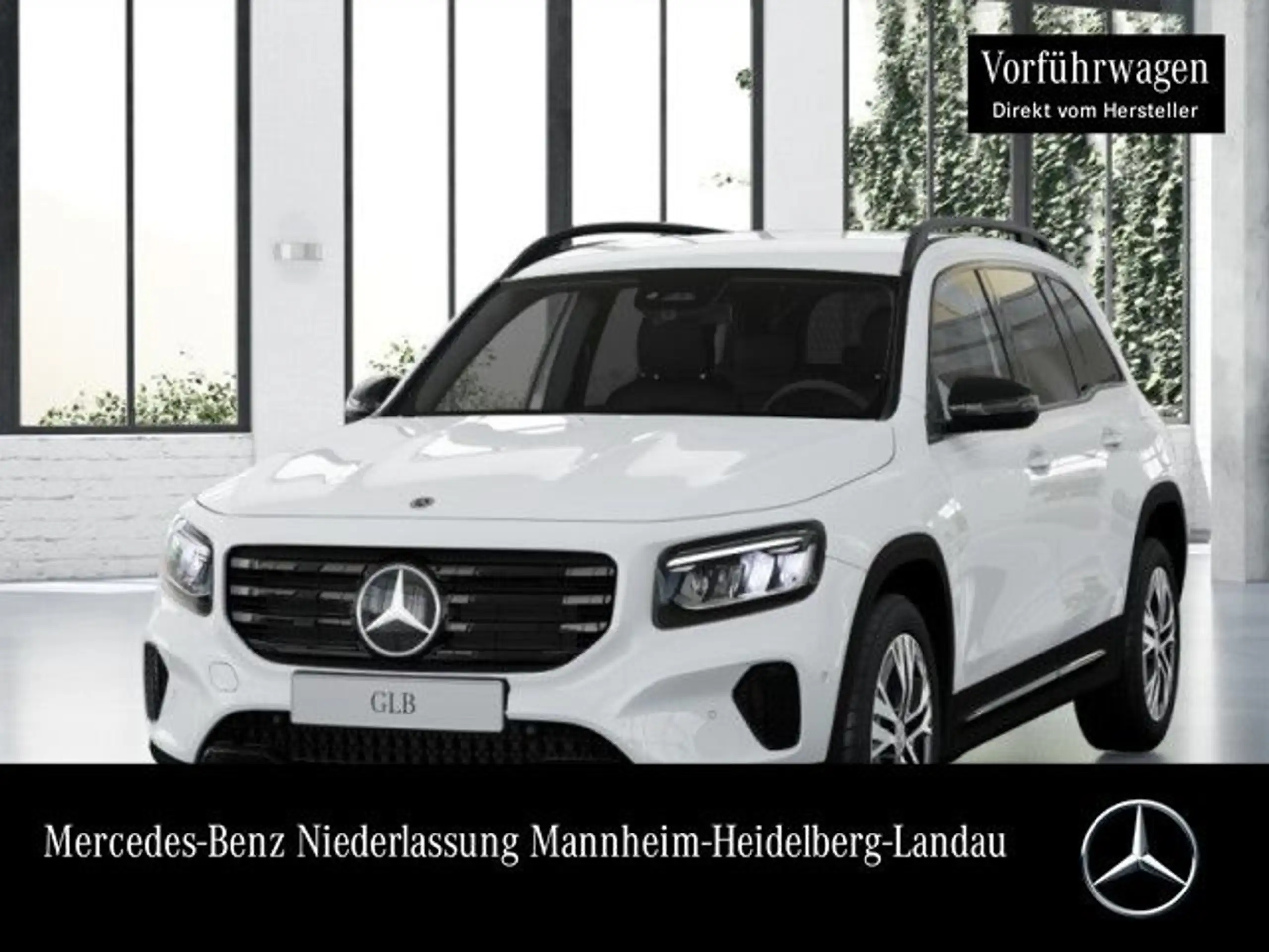 Mercedes-Benz - GLB 200