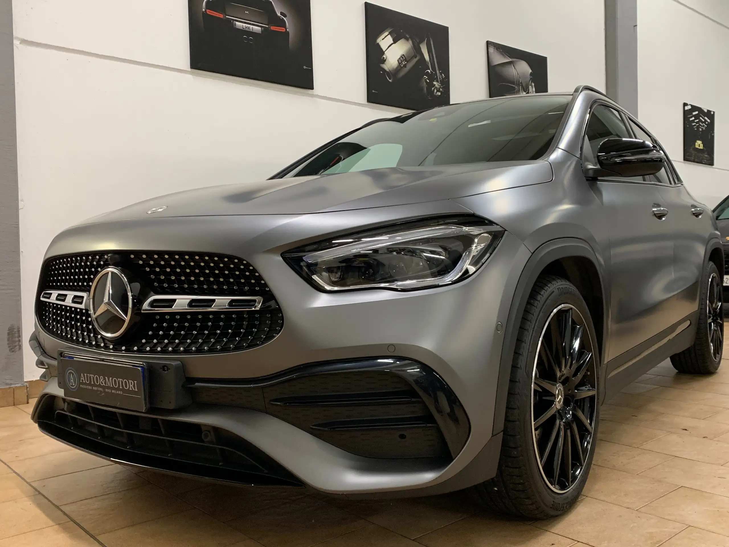 Mercedes-Benz - GLA 220