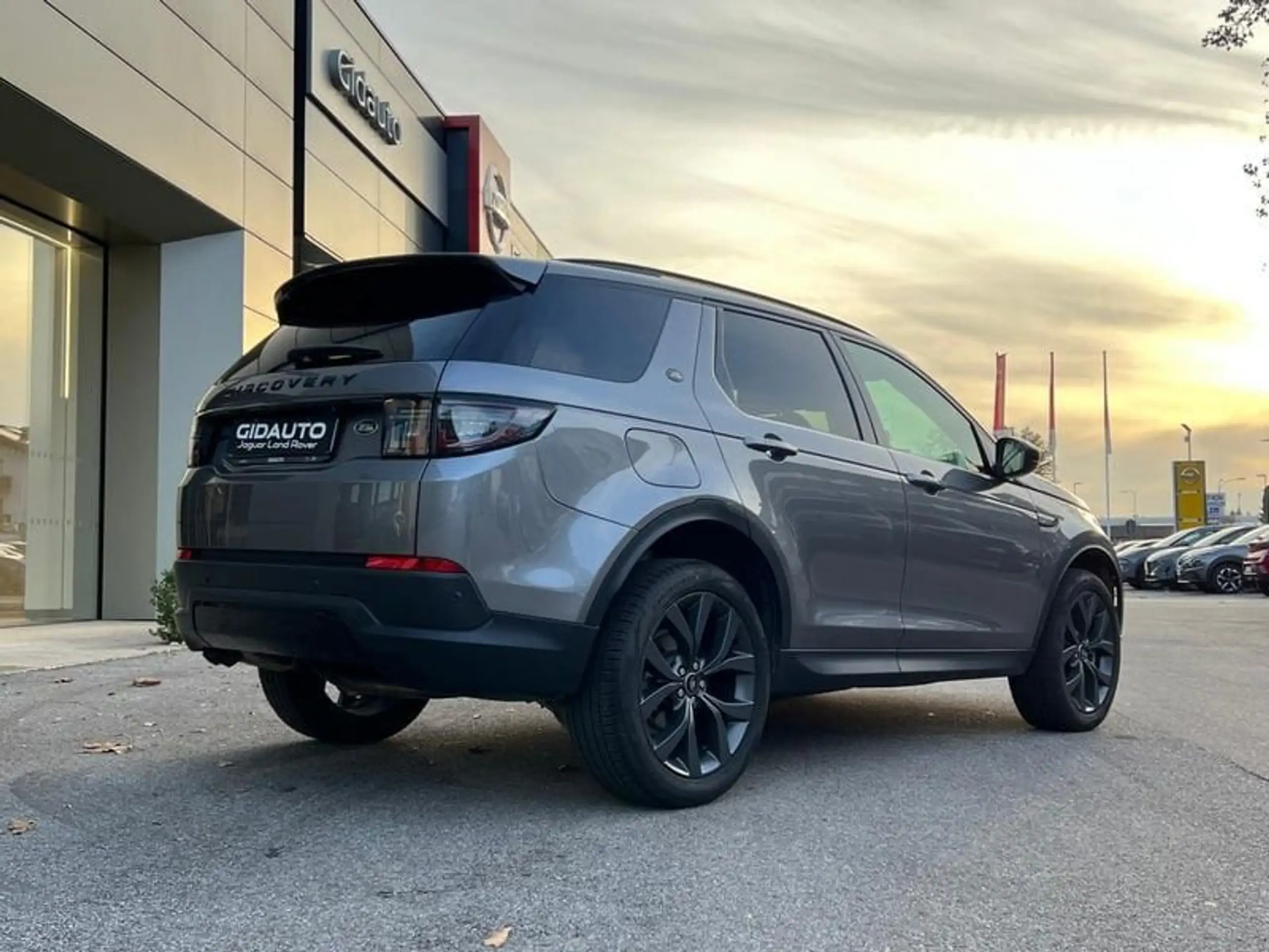 Land Rover - Discovery Sport