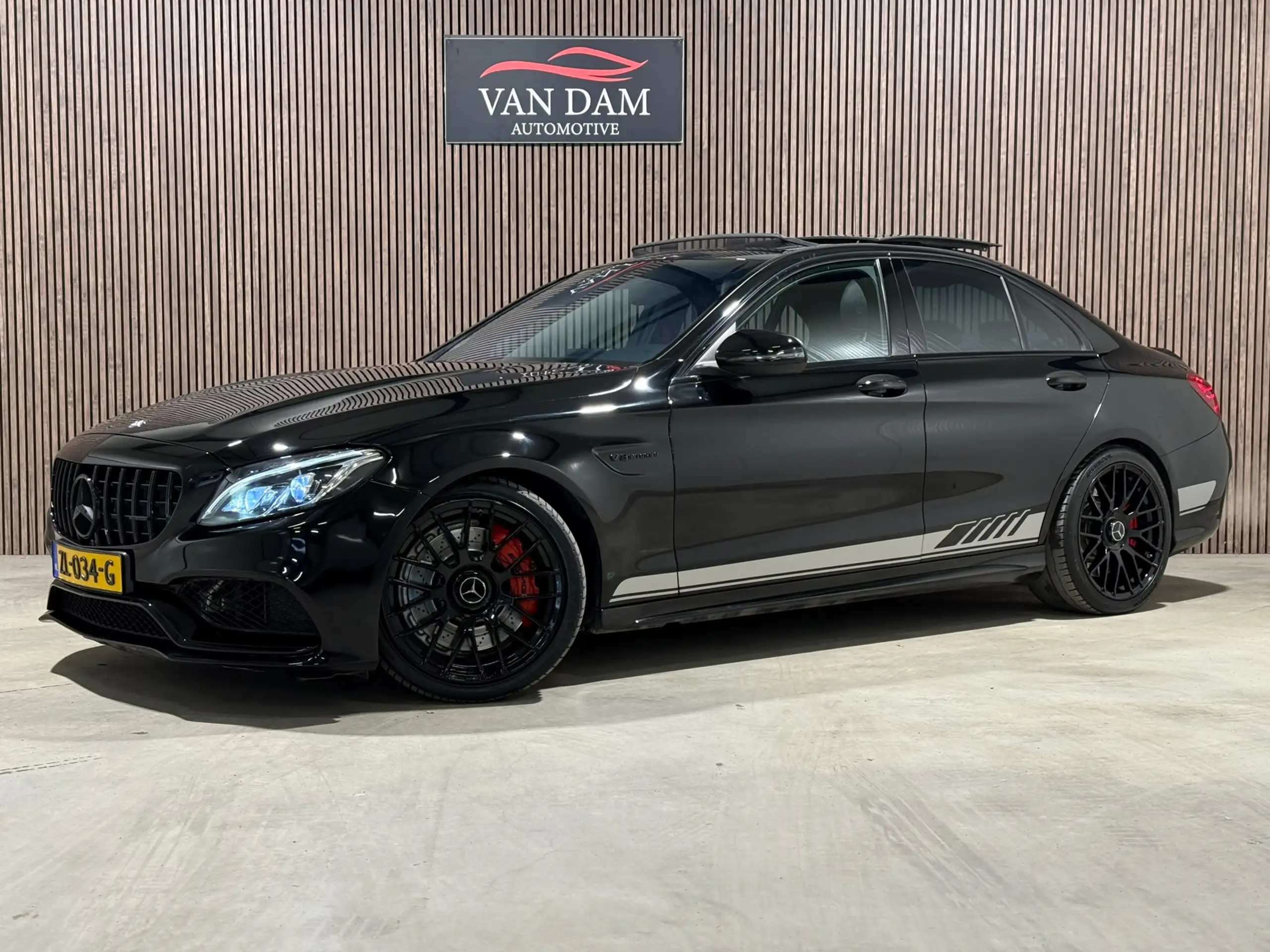 Mercedes-Benz - C 63 AMG