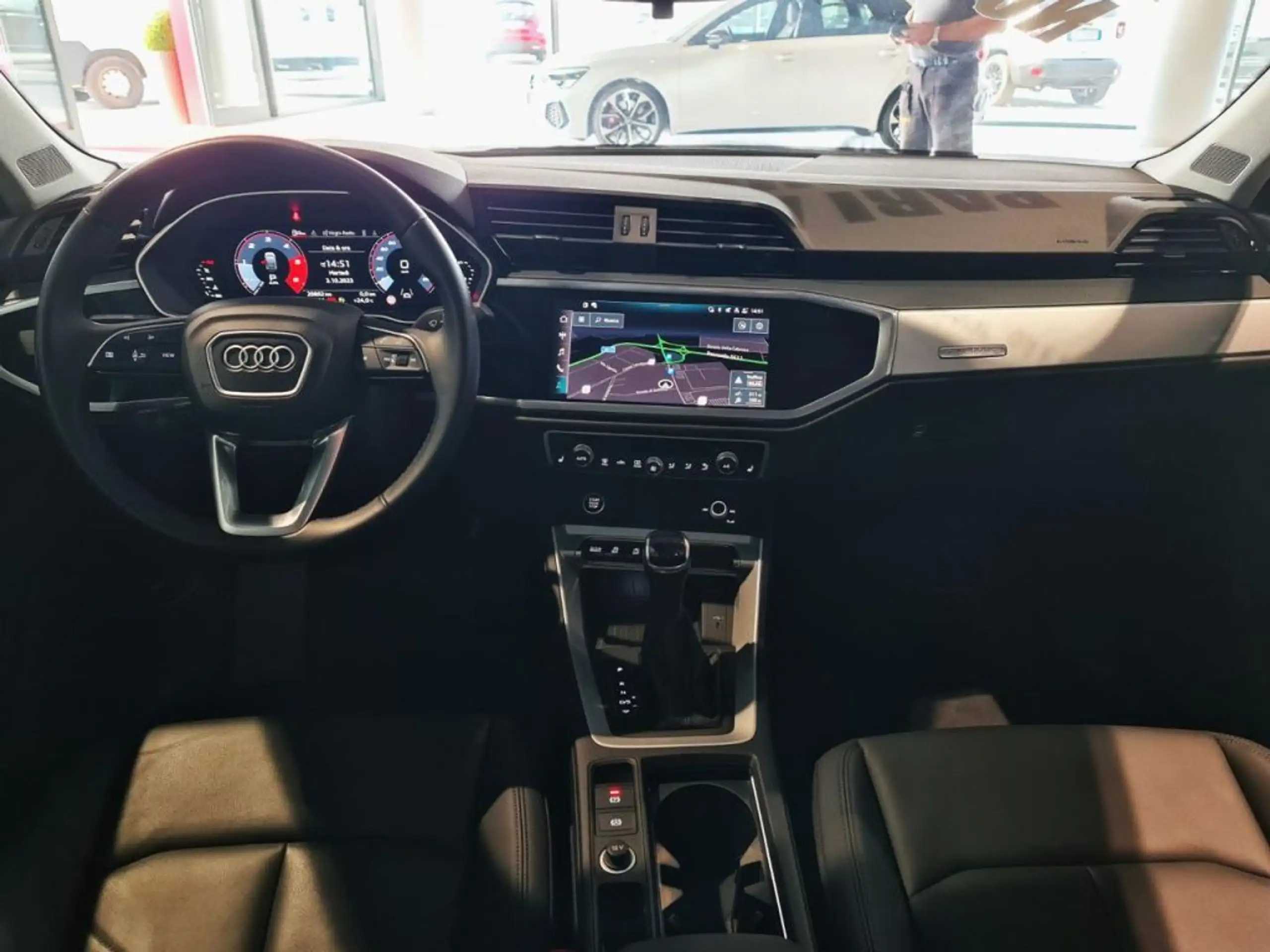 Audi - Q3