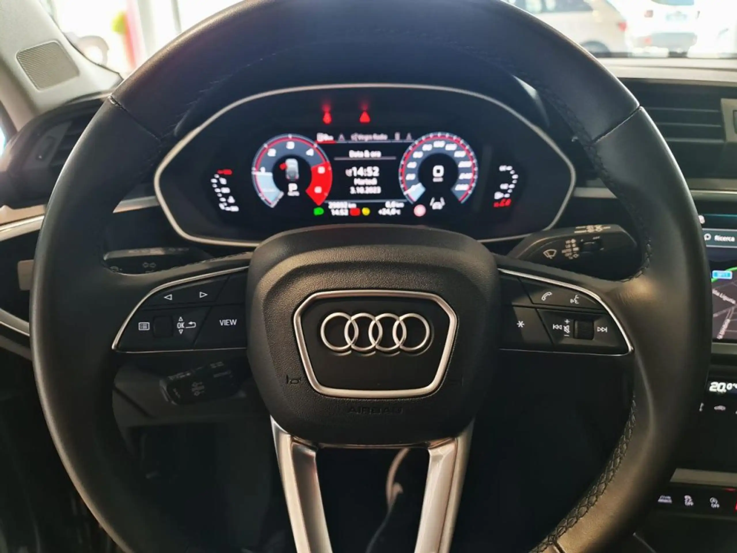 Audi - Q3