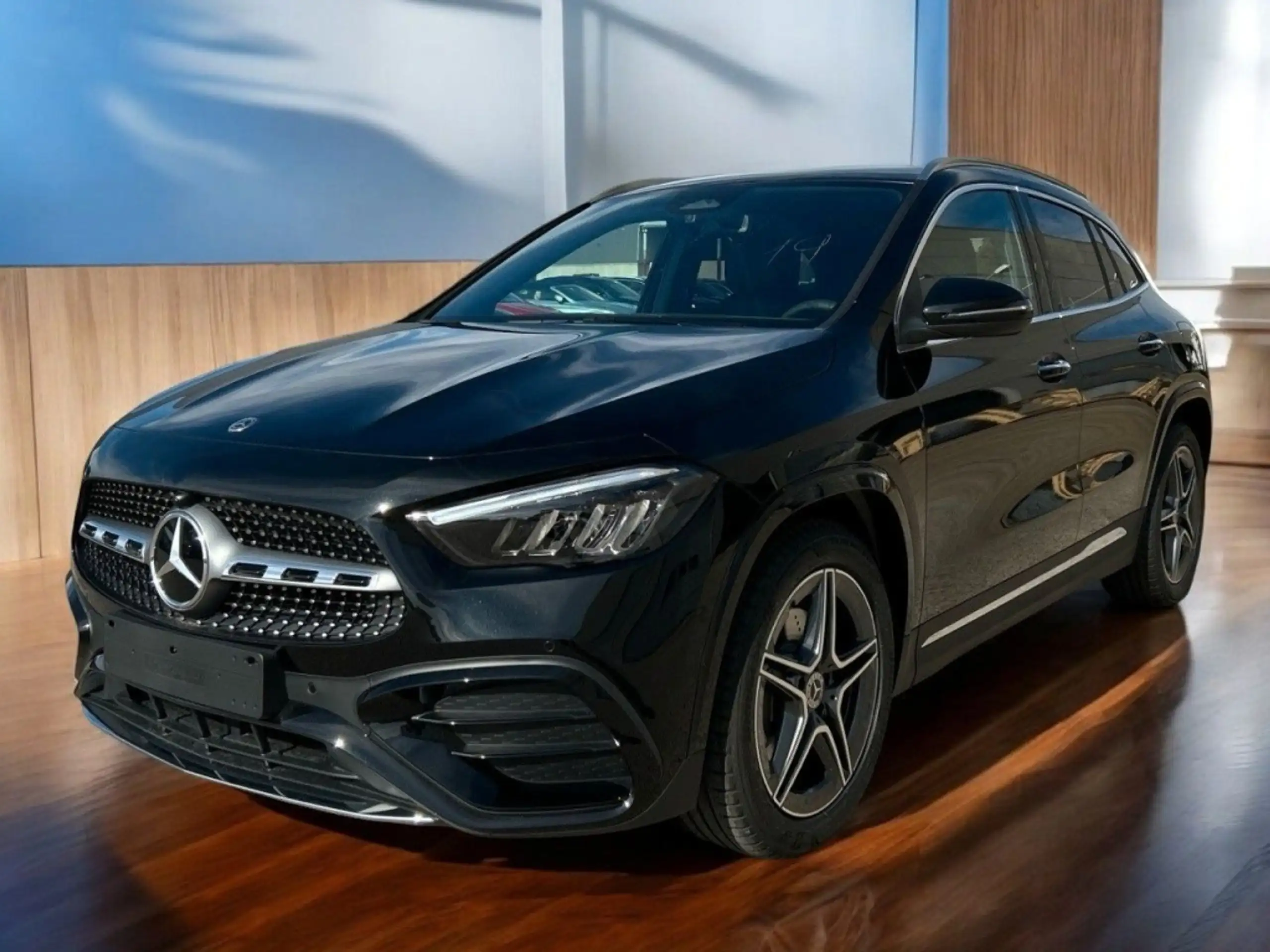 Mercedes-Benz - GLA 200