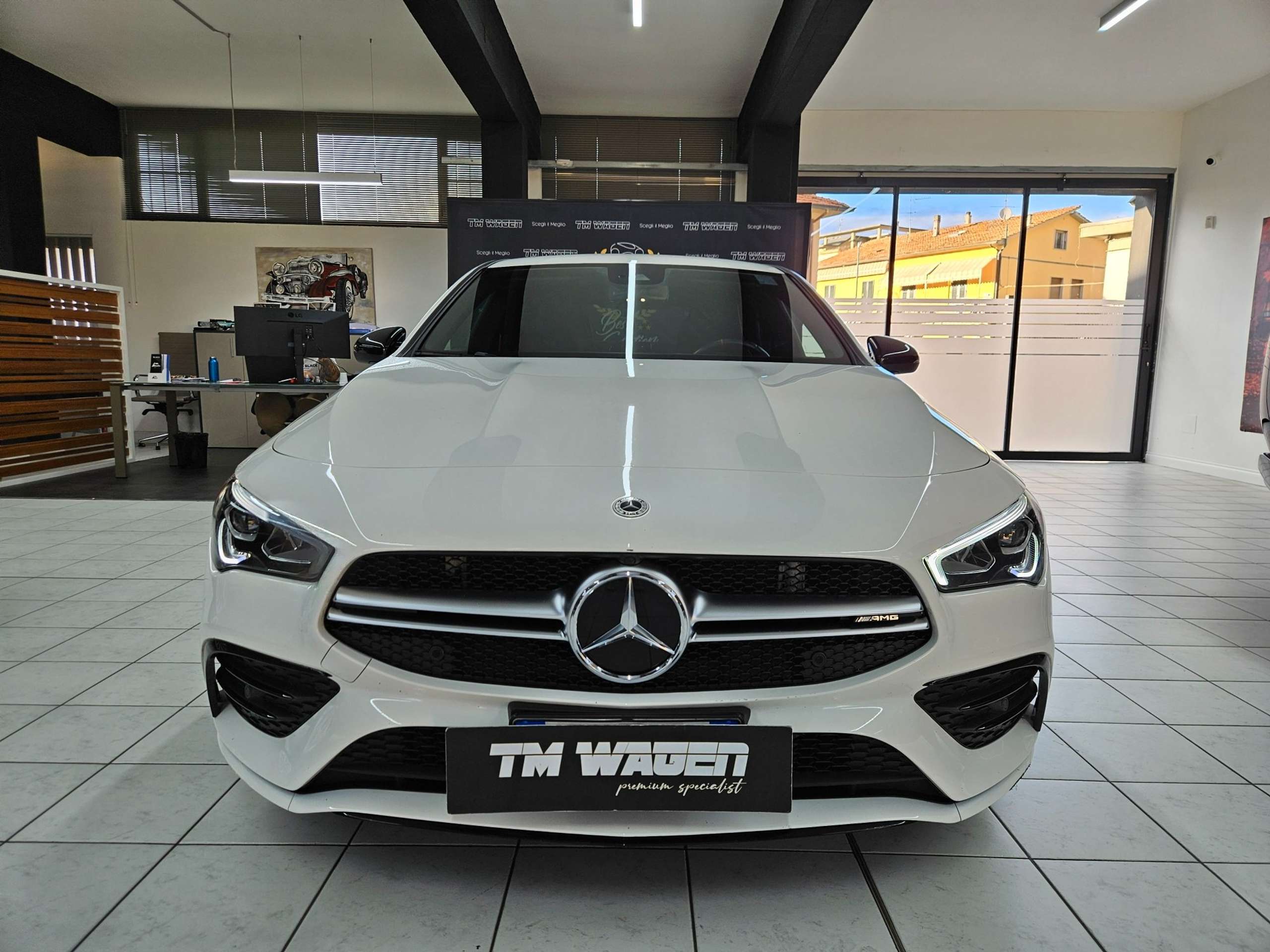 Mercedes-Benz - CLA 35 AMG