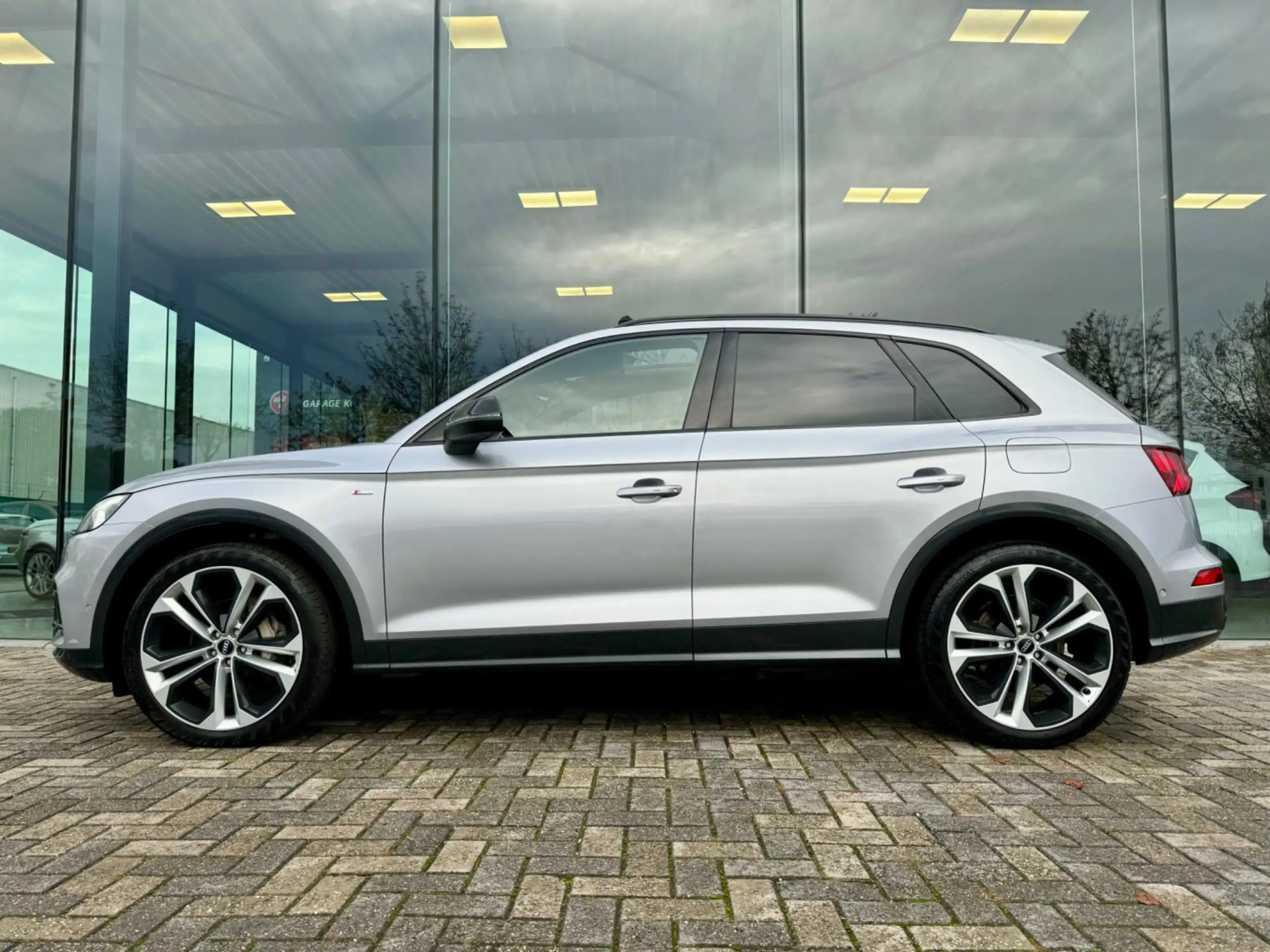 Audi - Q5