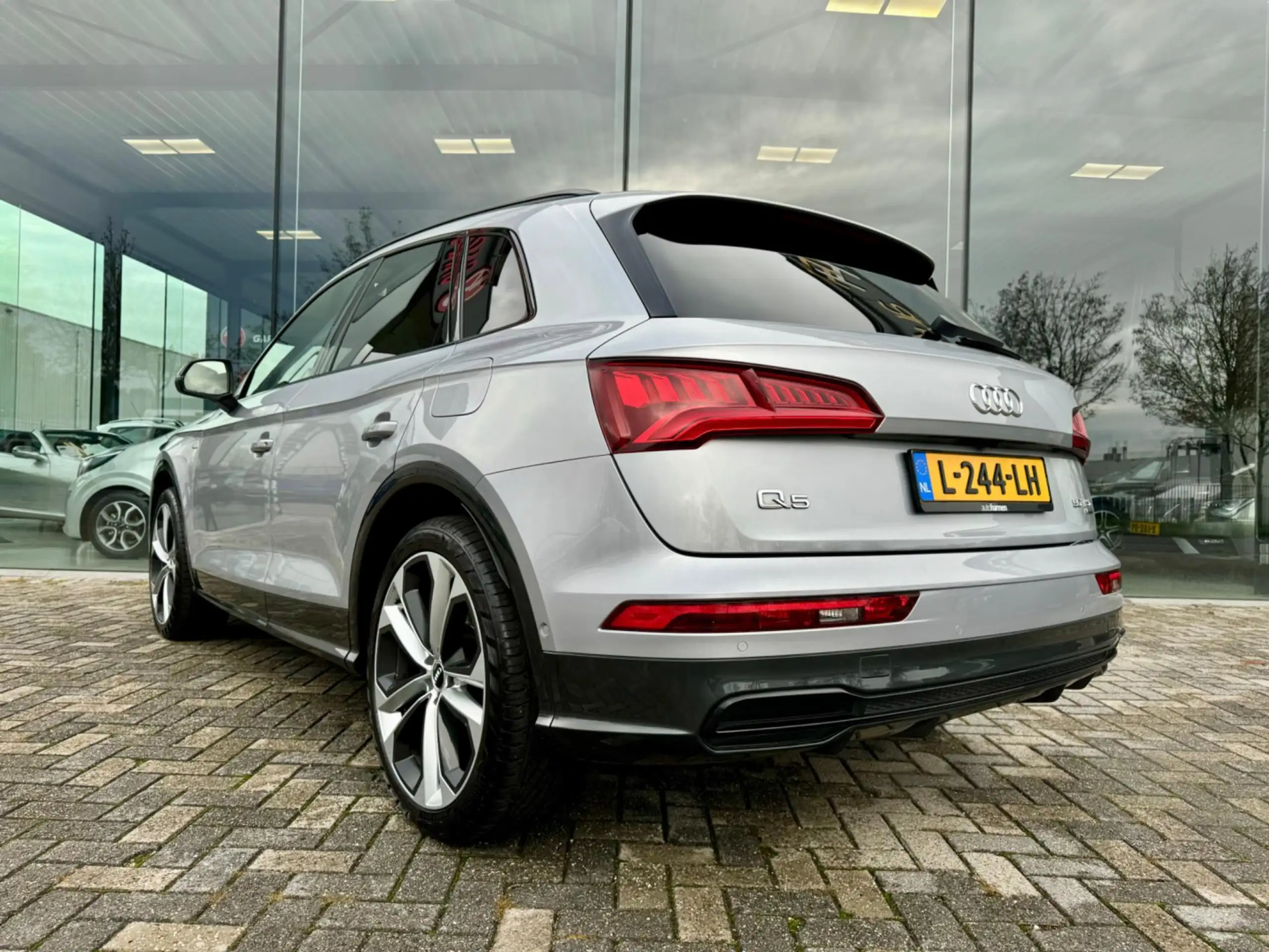 Audi - Q5