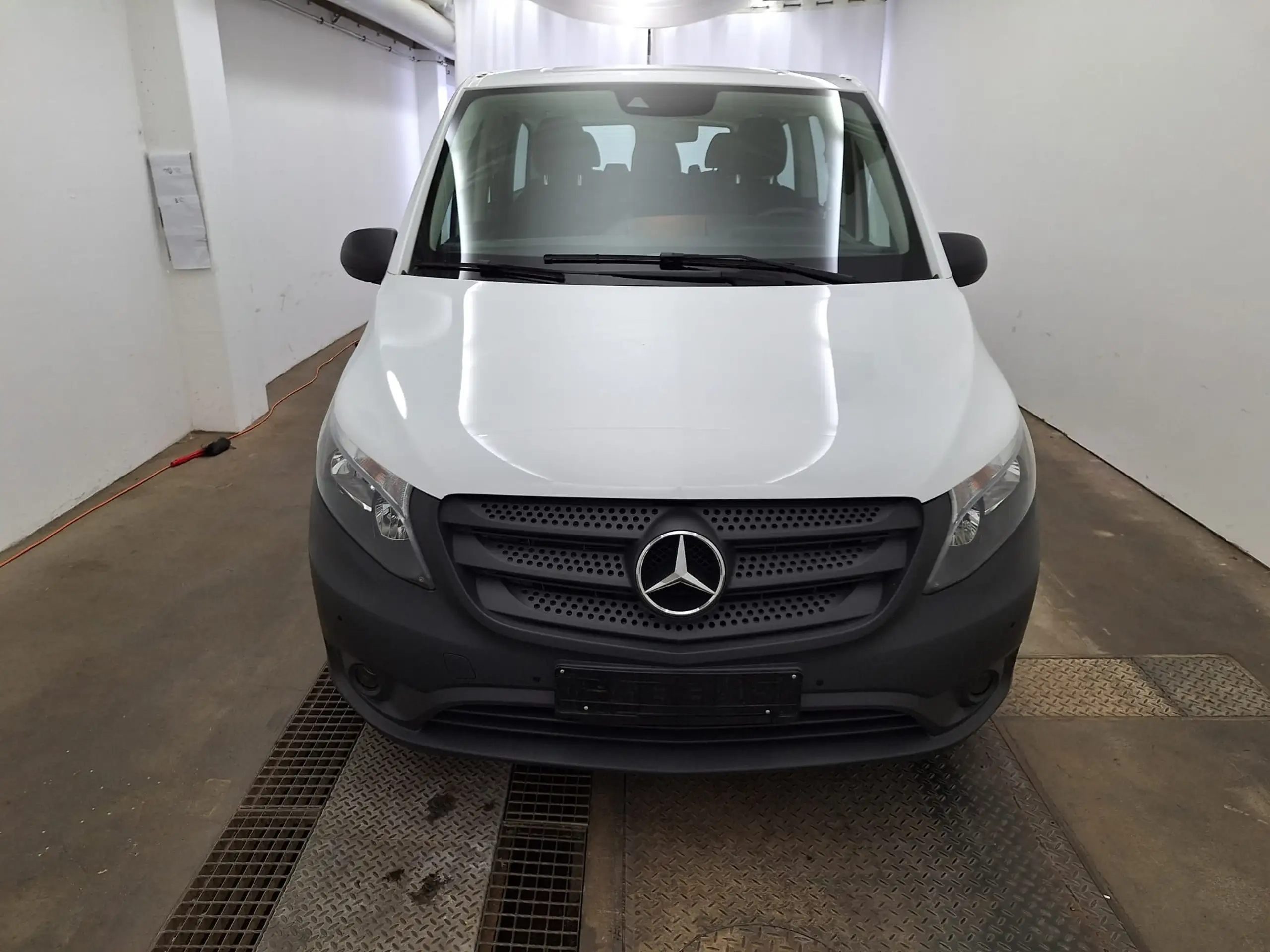 Mercedes-Benz - Vito