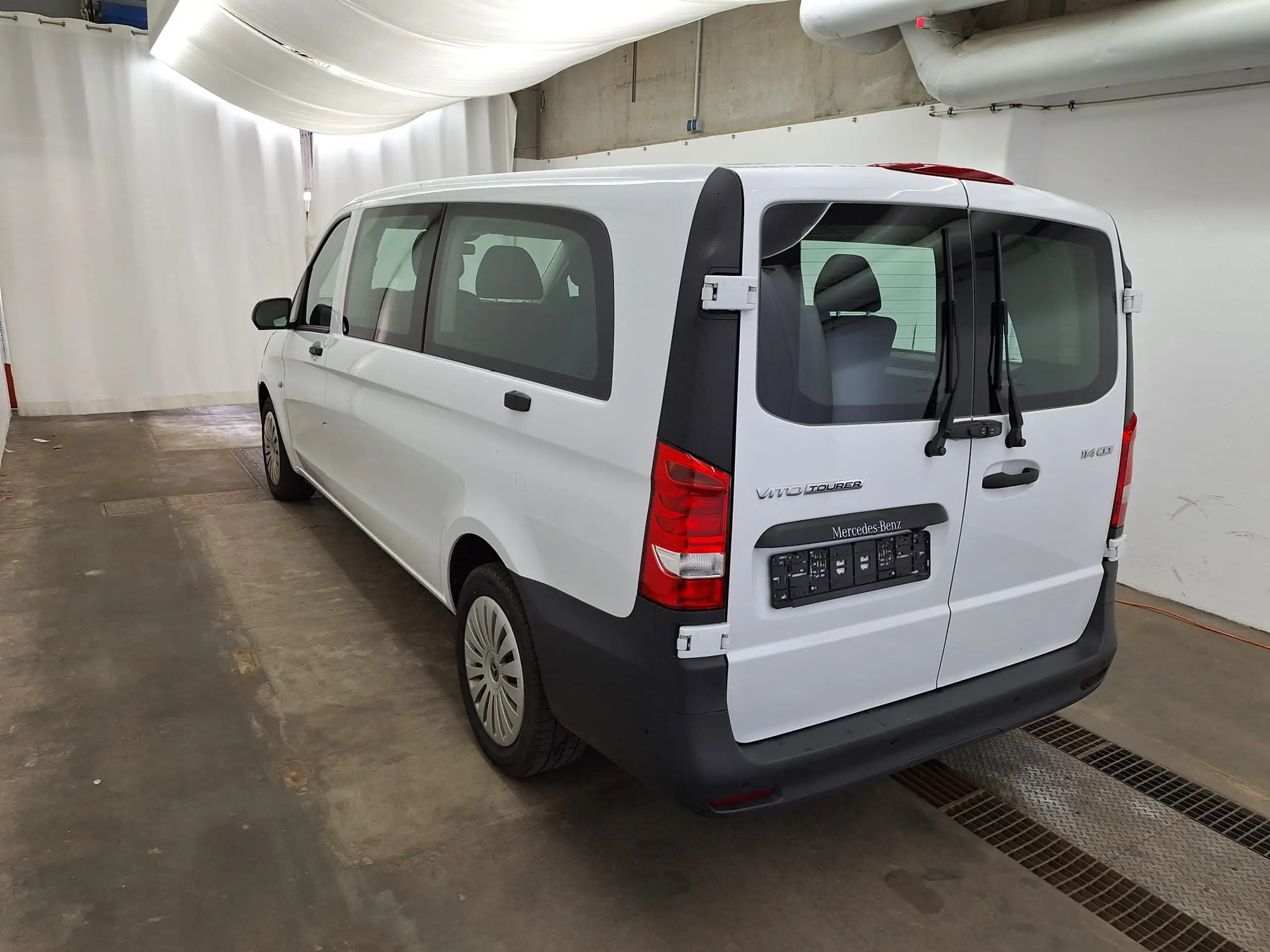 Mercedes-Benz - Vito