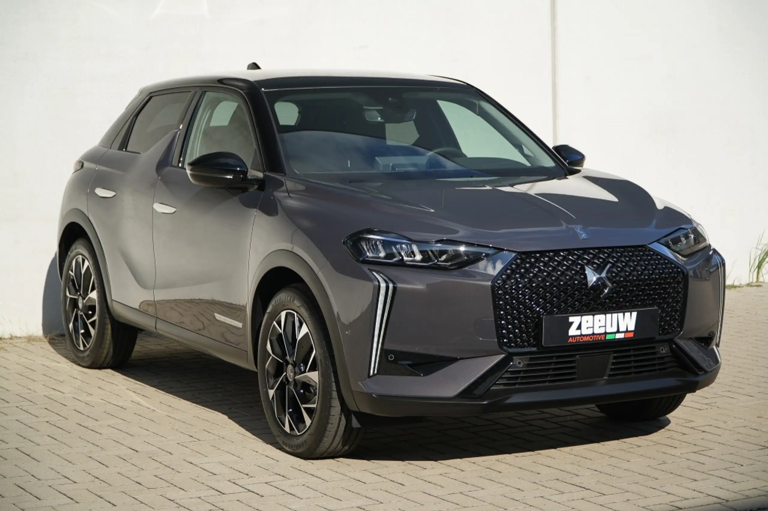 DS Automobiles - DS 3