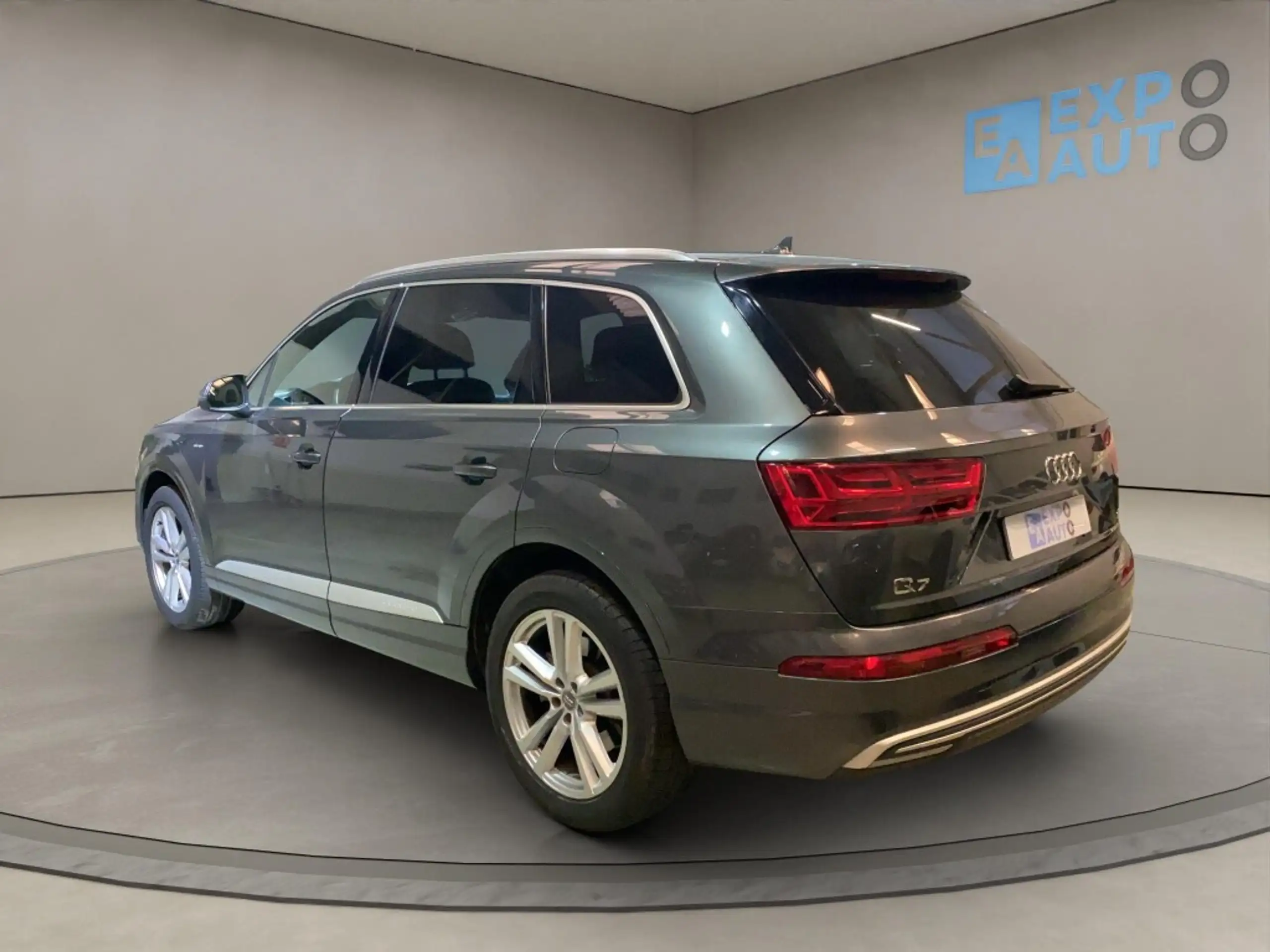 Audi - Q7