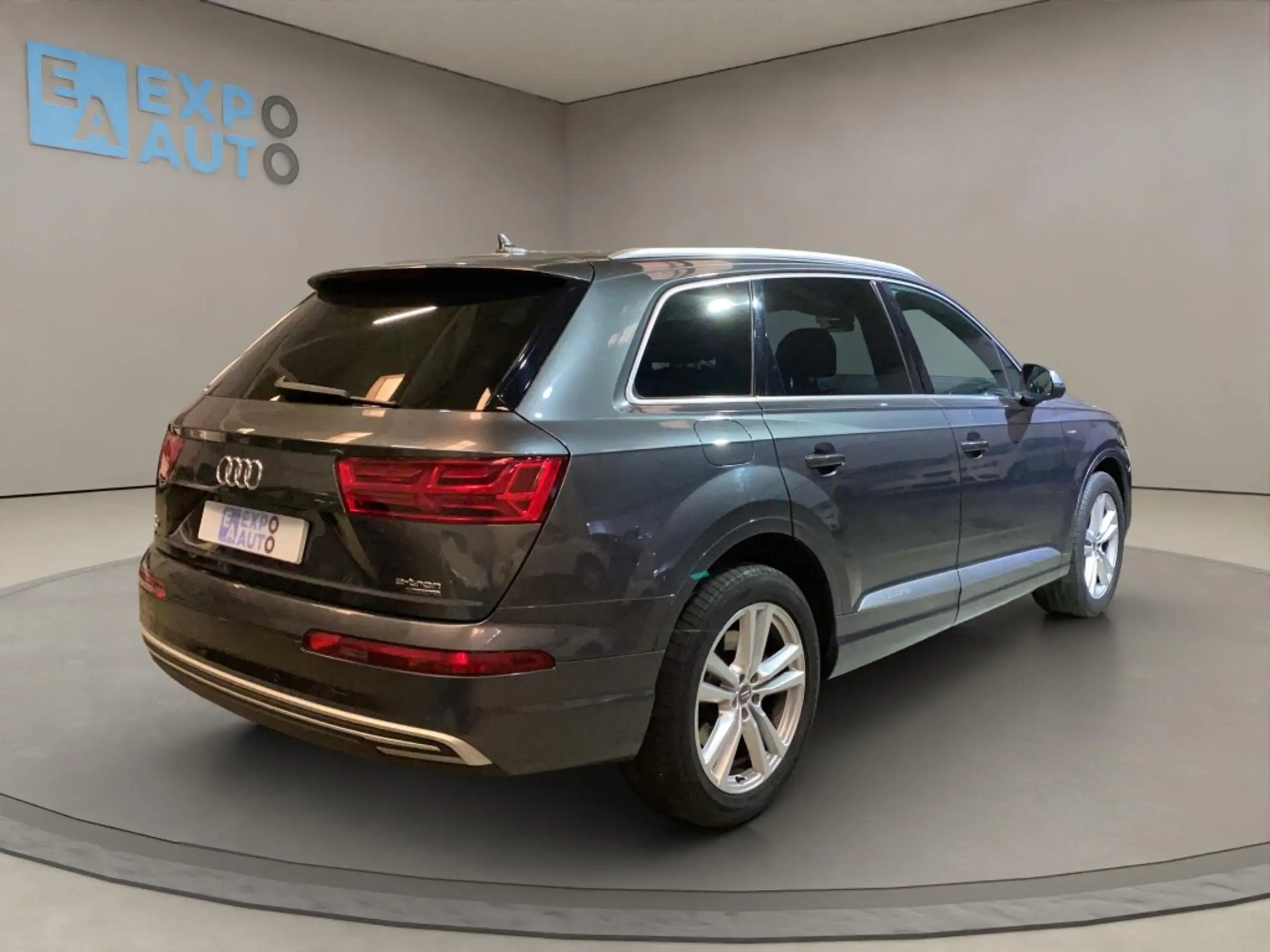 Audi - Q7