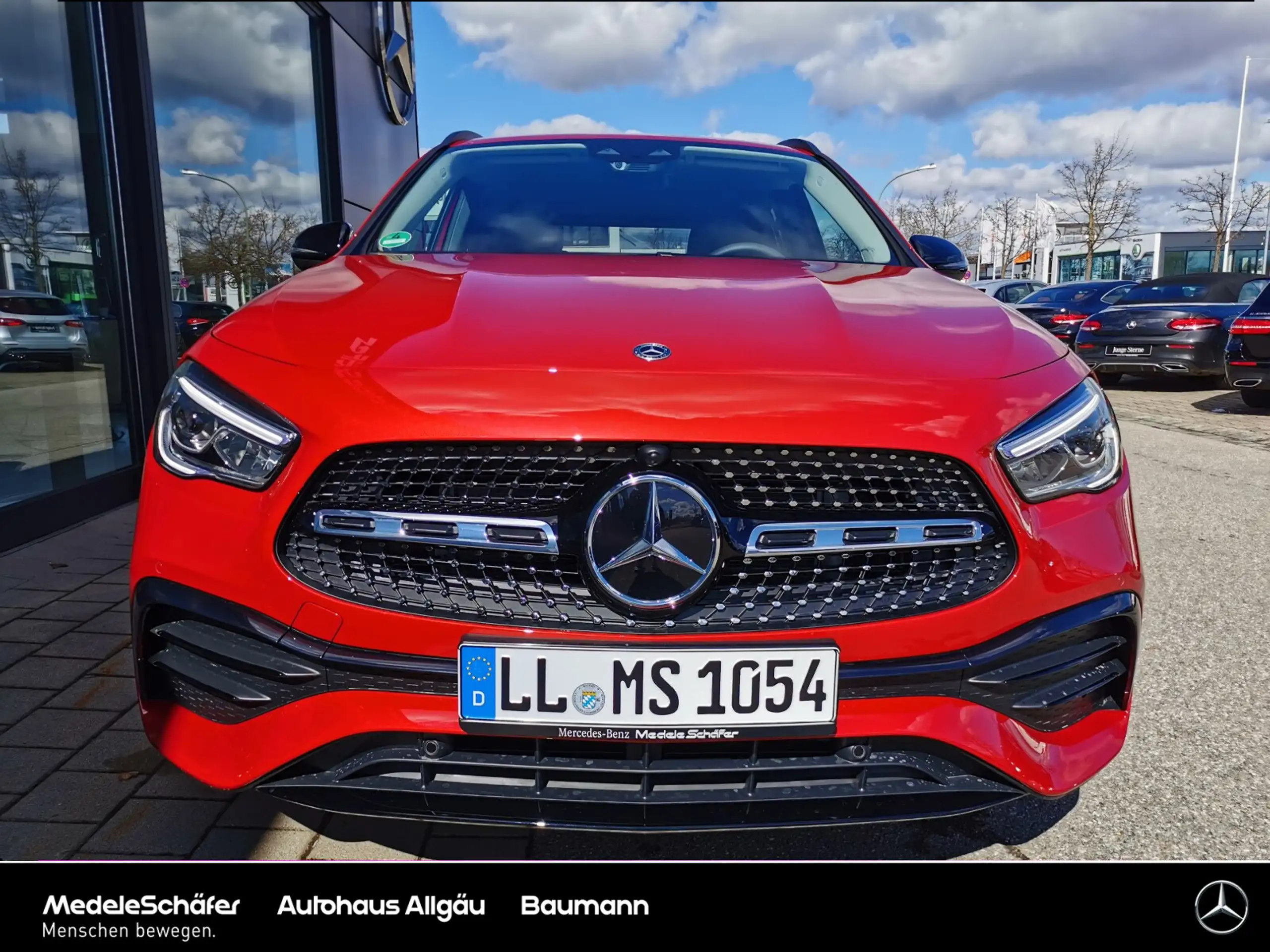 Mercedes-Benz - GLA 220