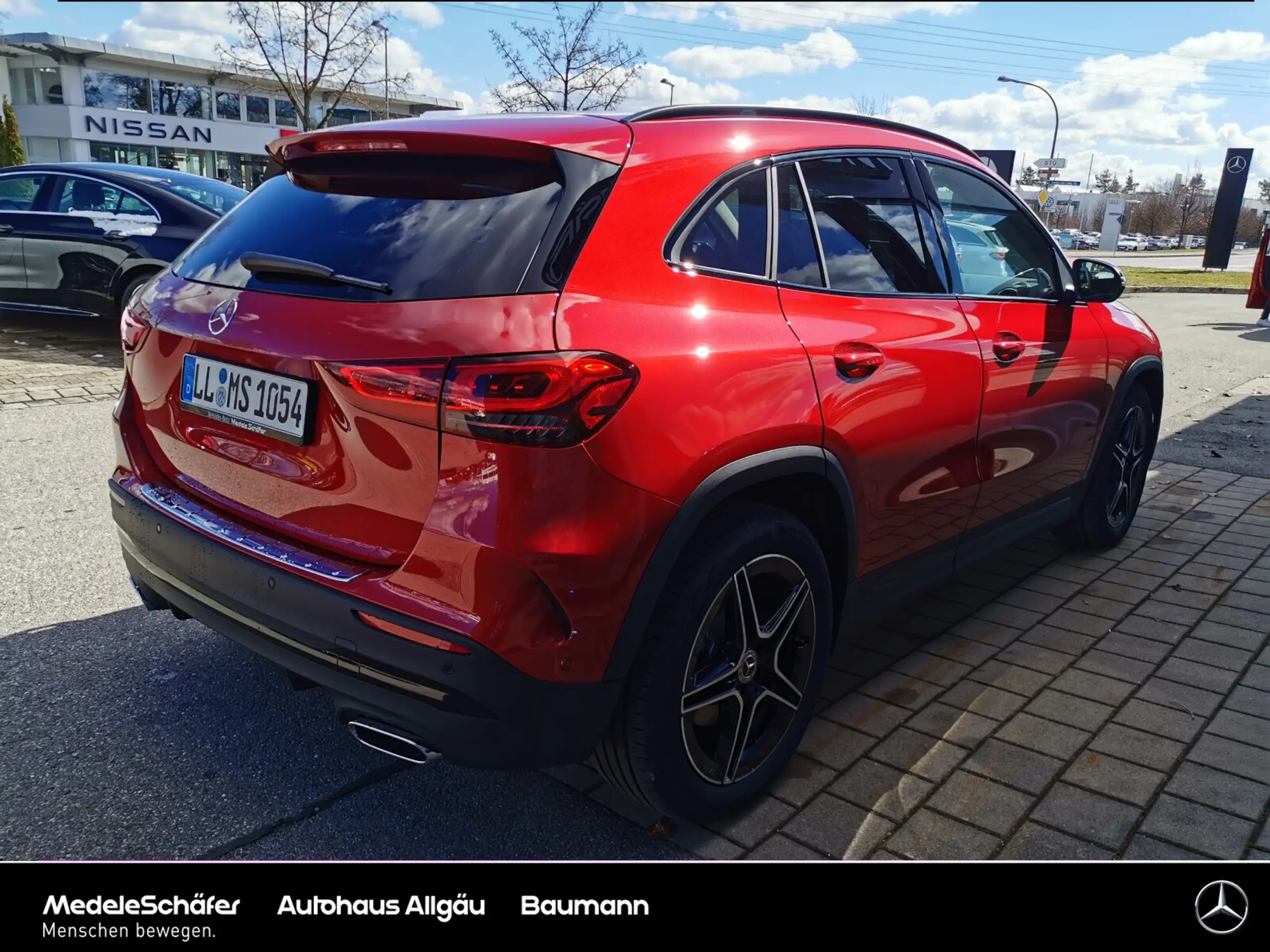 Mercedes-Benz - GLA 220