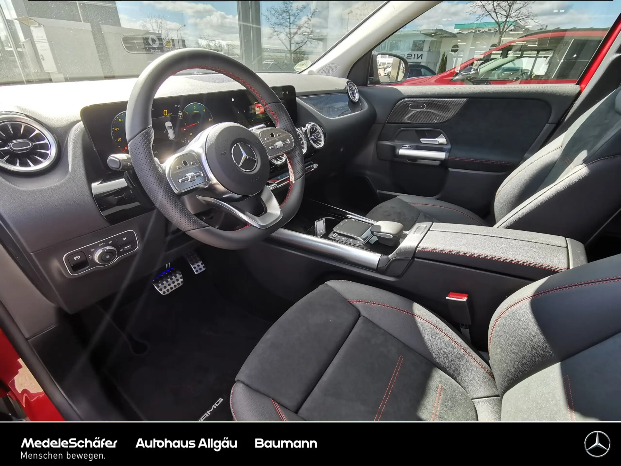 Mercedes-Benz - GLA 220