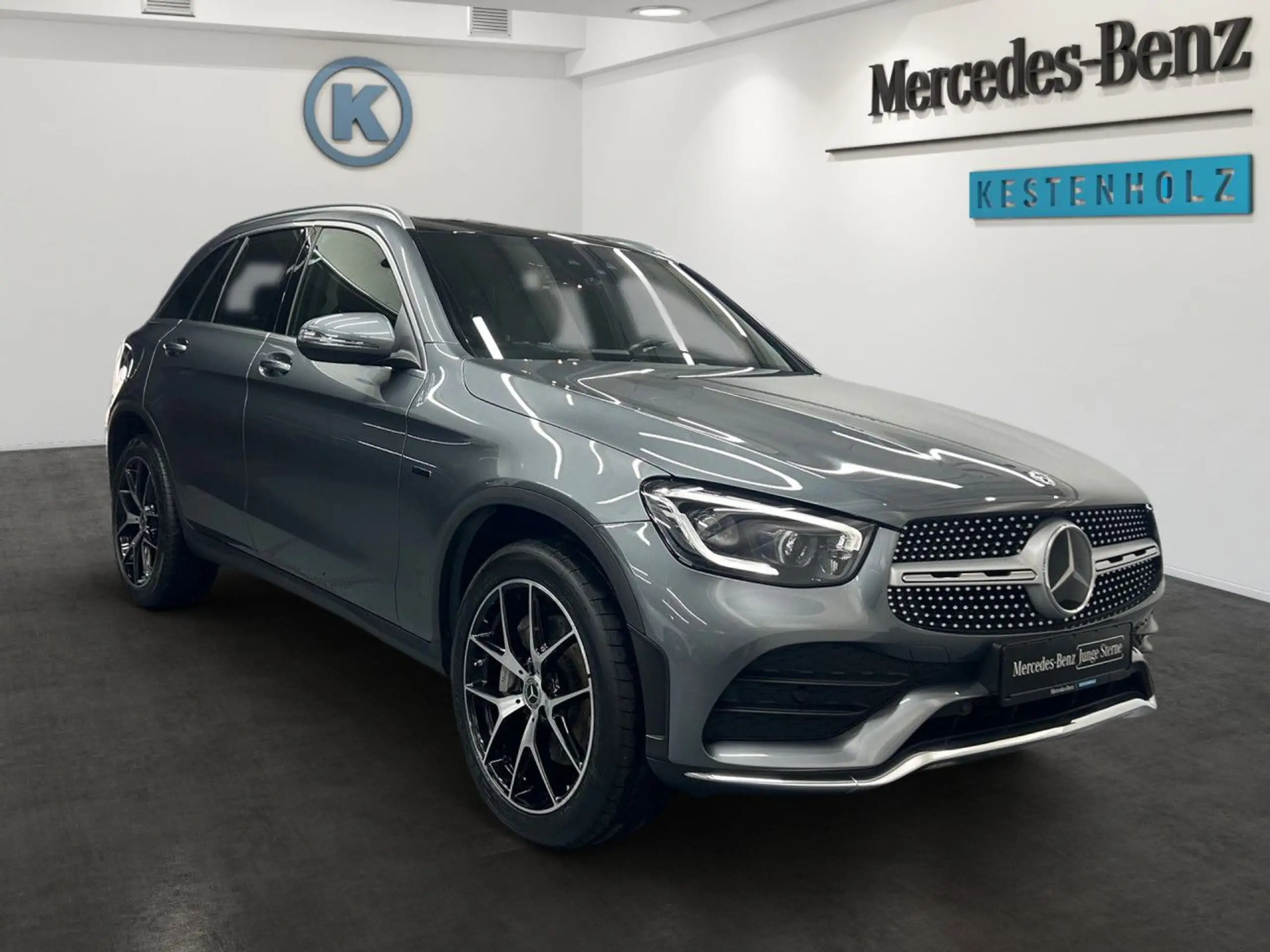 Mercedes-Benz - GLC 300