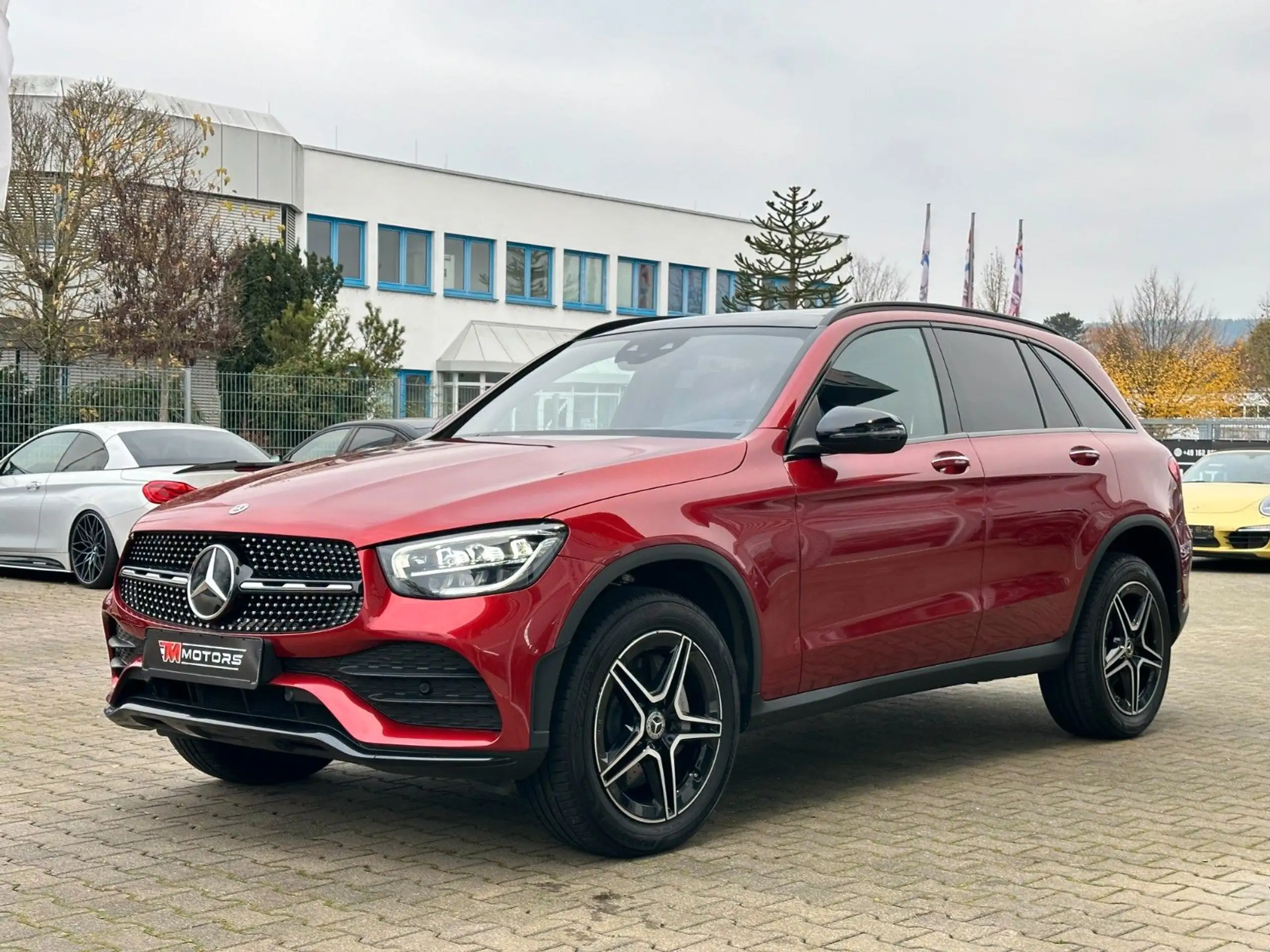 Mercedes-Benz - GLC 300