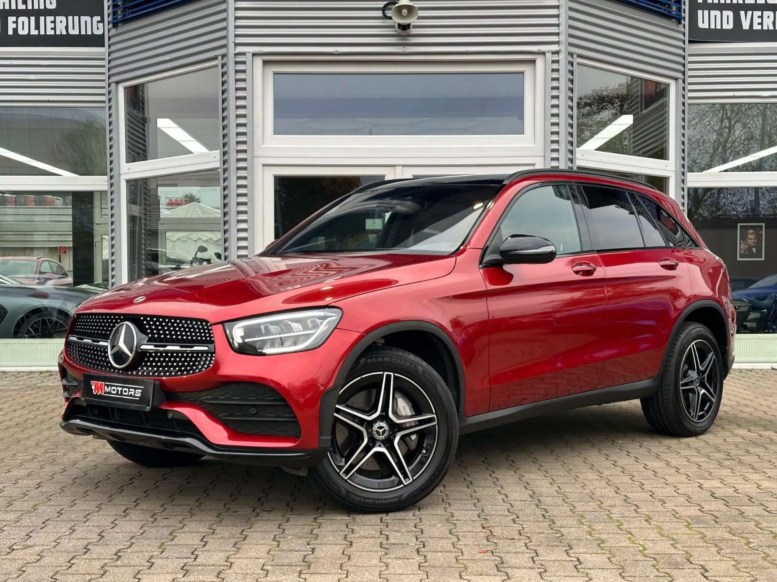 Mercedes-Benz - GLC 300