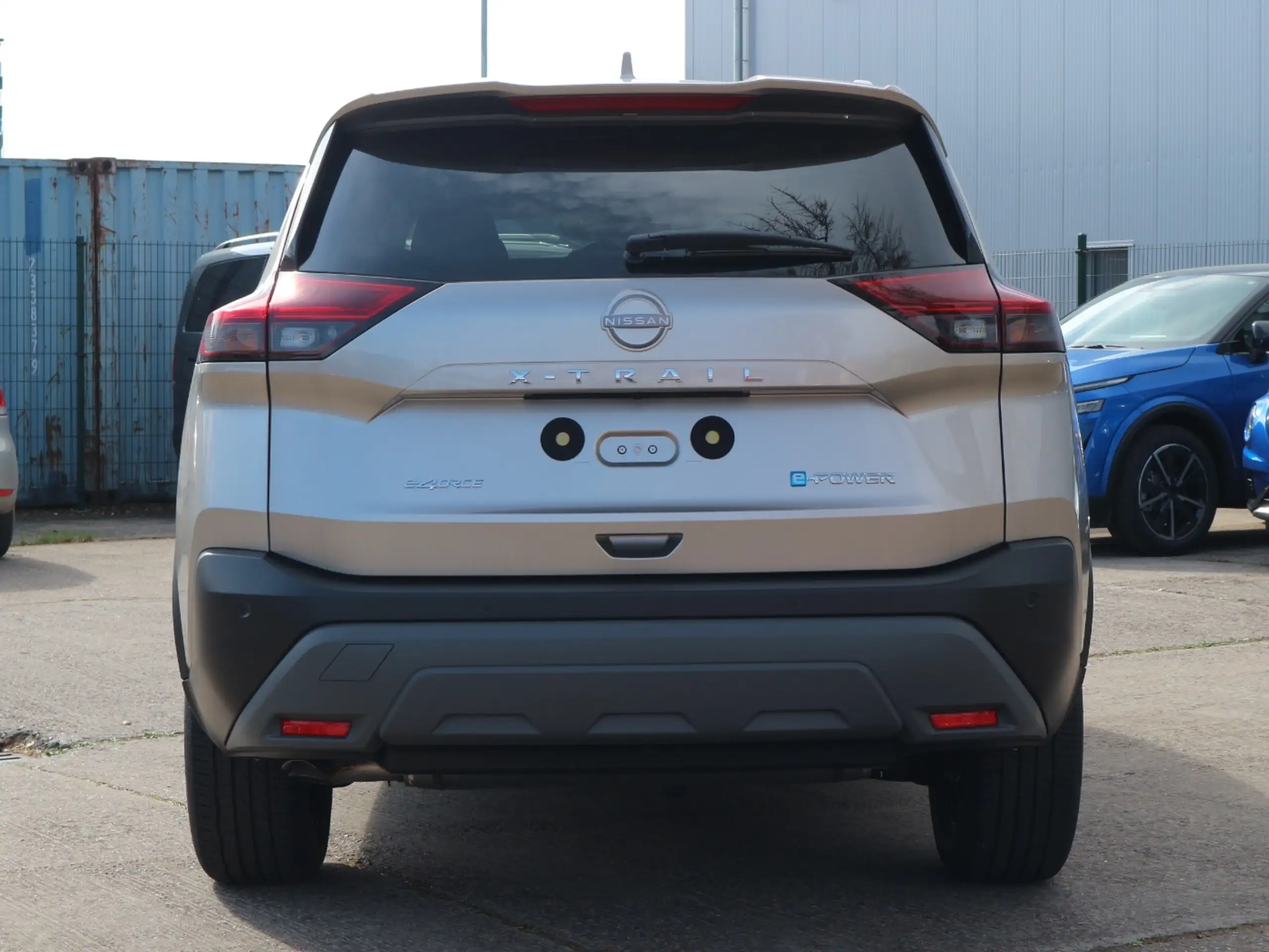 Nissan - X-Trail