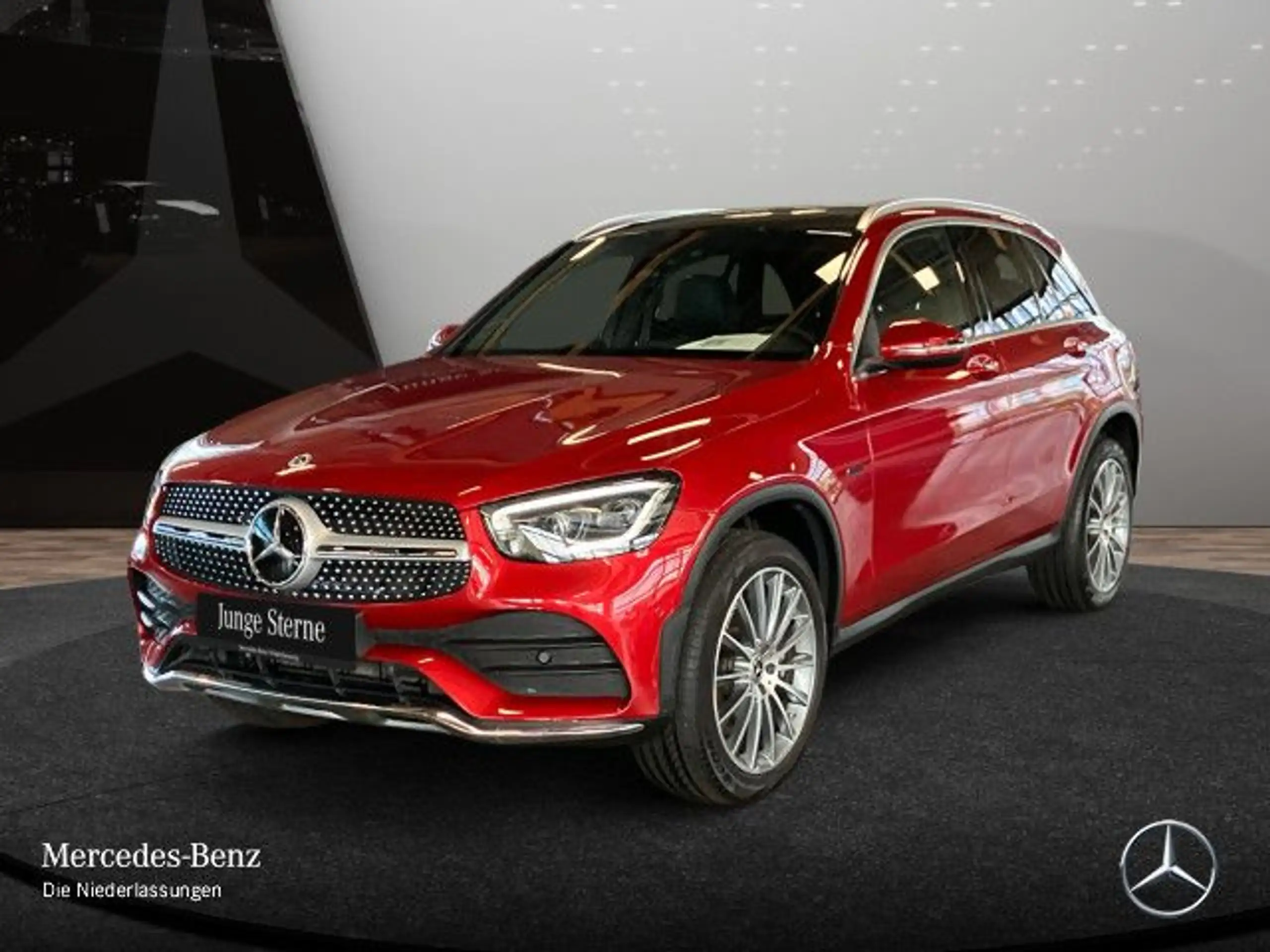 Mercedes-Benz - GLC 300