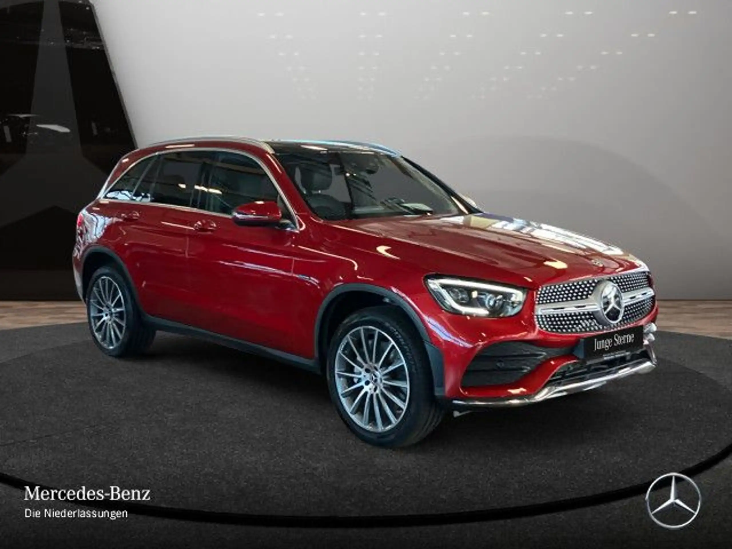 Mercedes-Benz - GLC 300