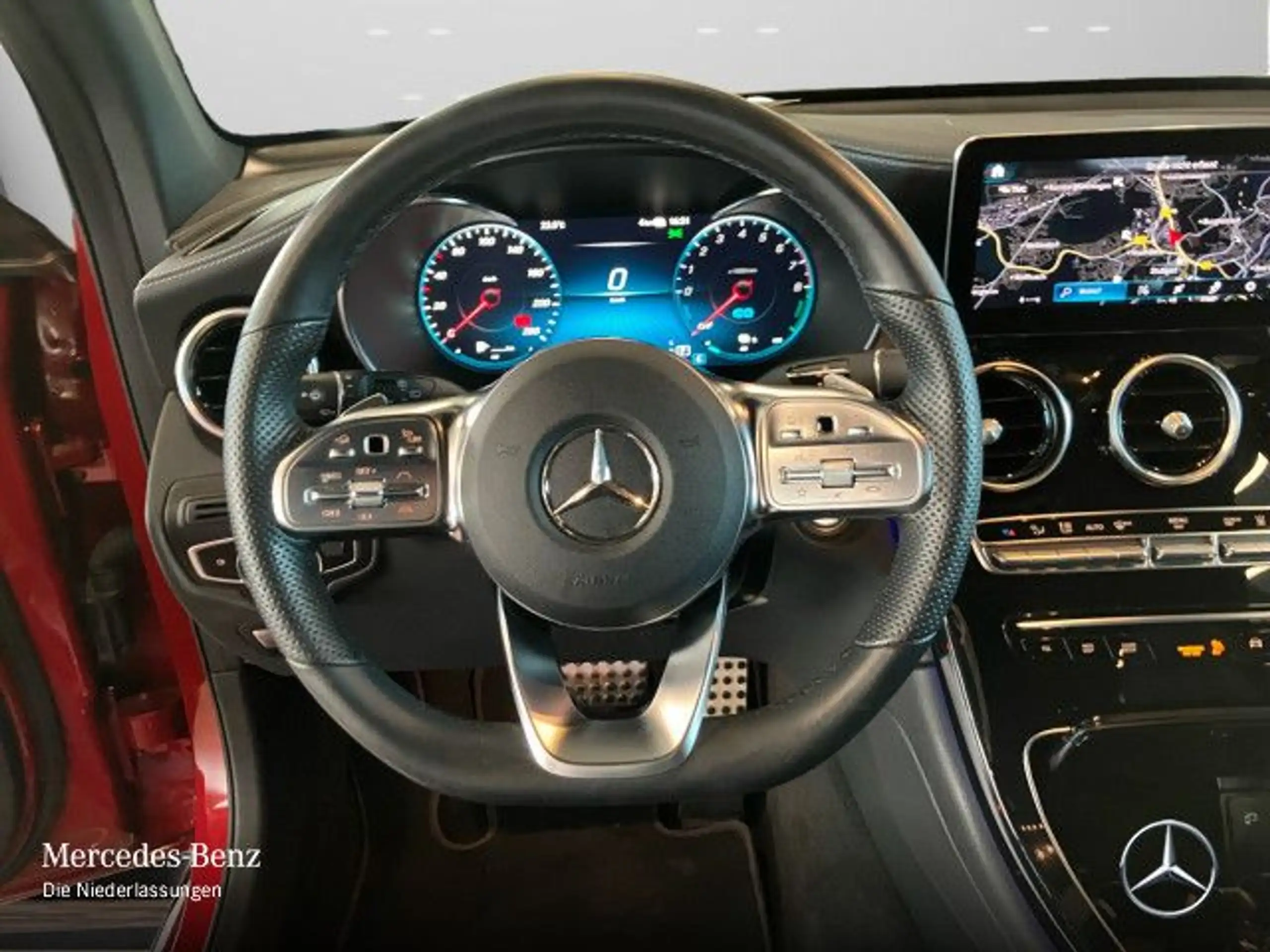 Mercedes-Benz - GLC 300