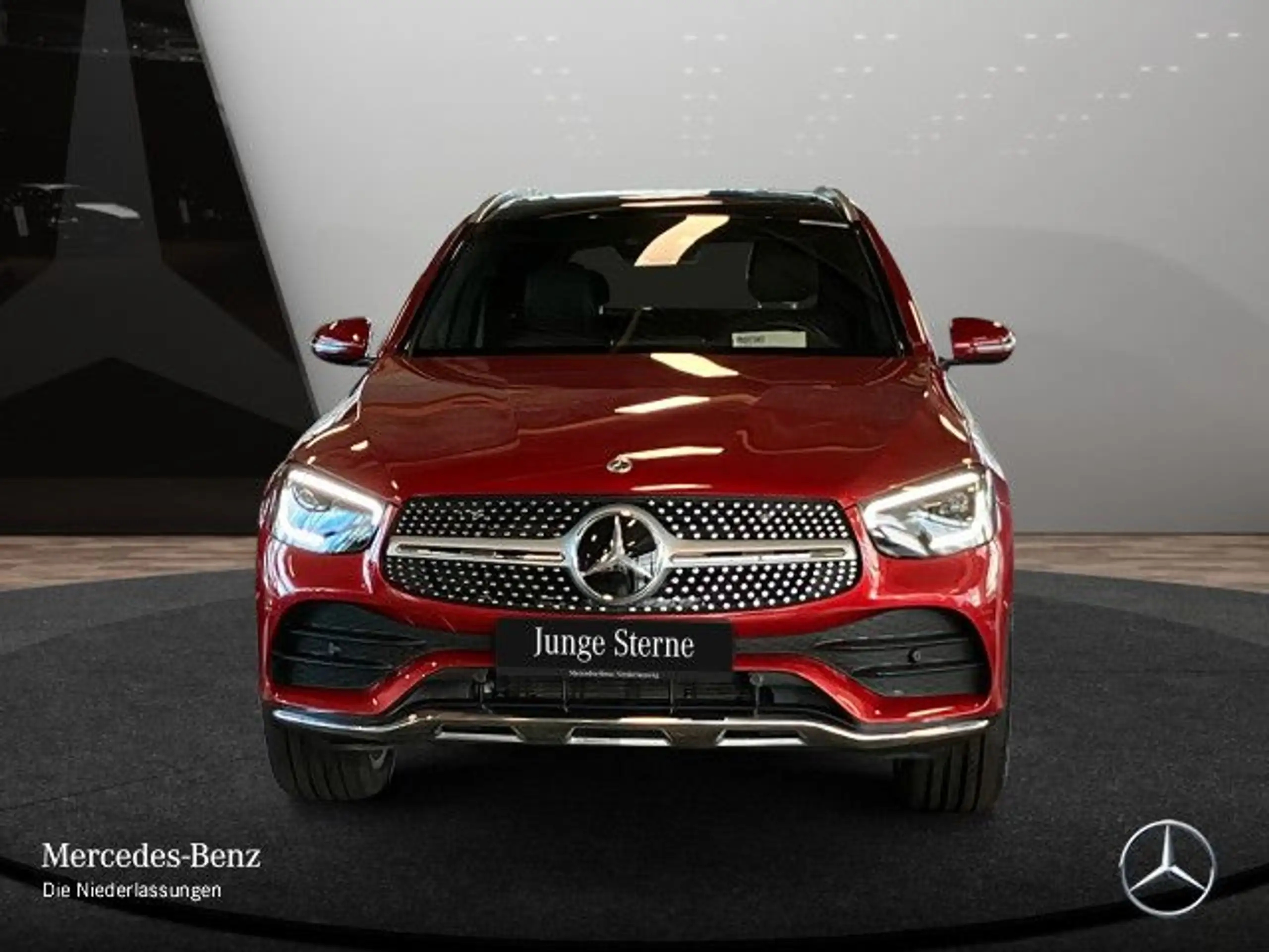 Mercedes-Benz - GLC 300