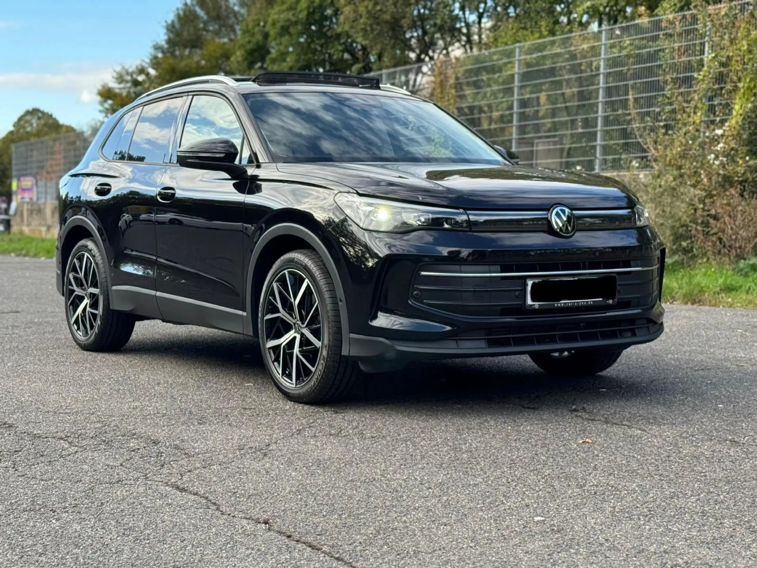 Volkswagen - Tiguan