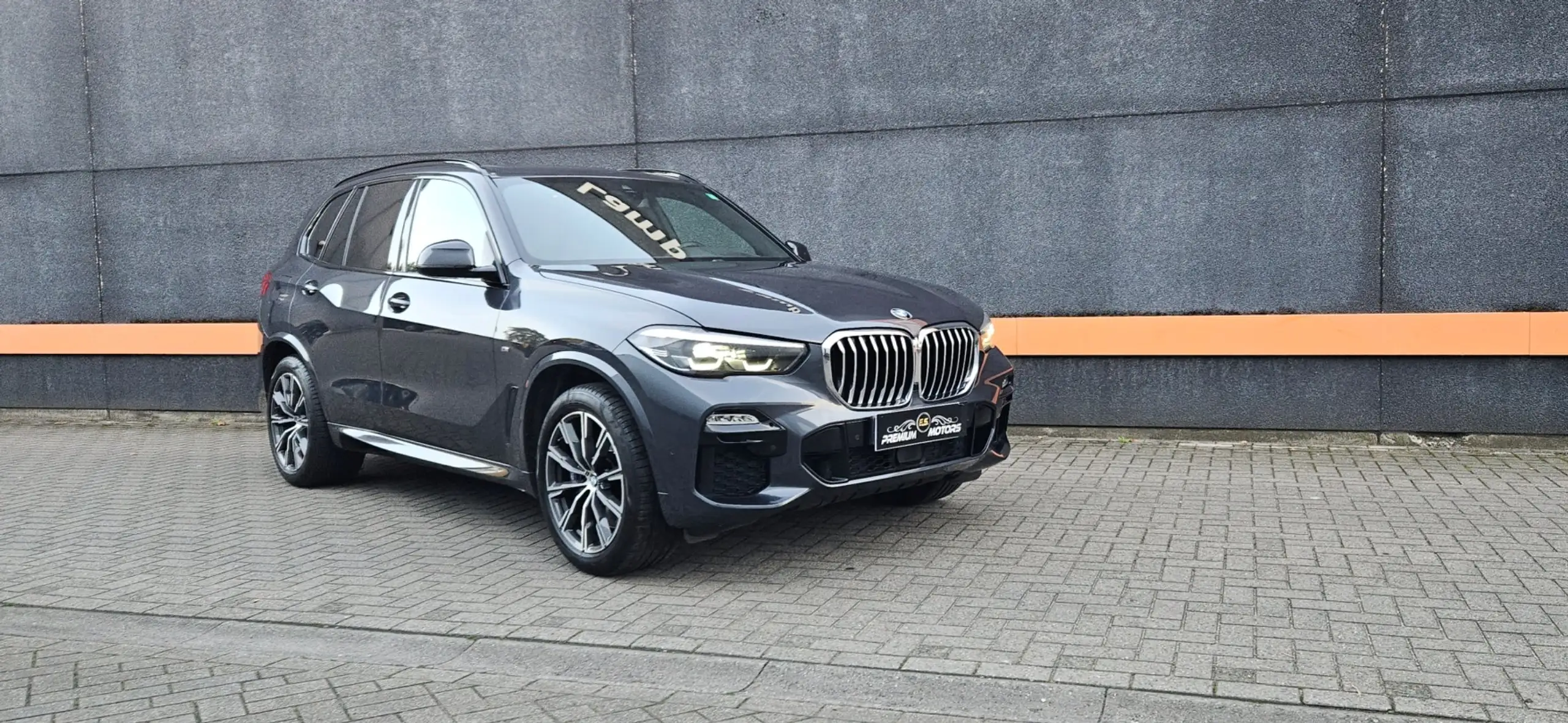 BMW - X5