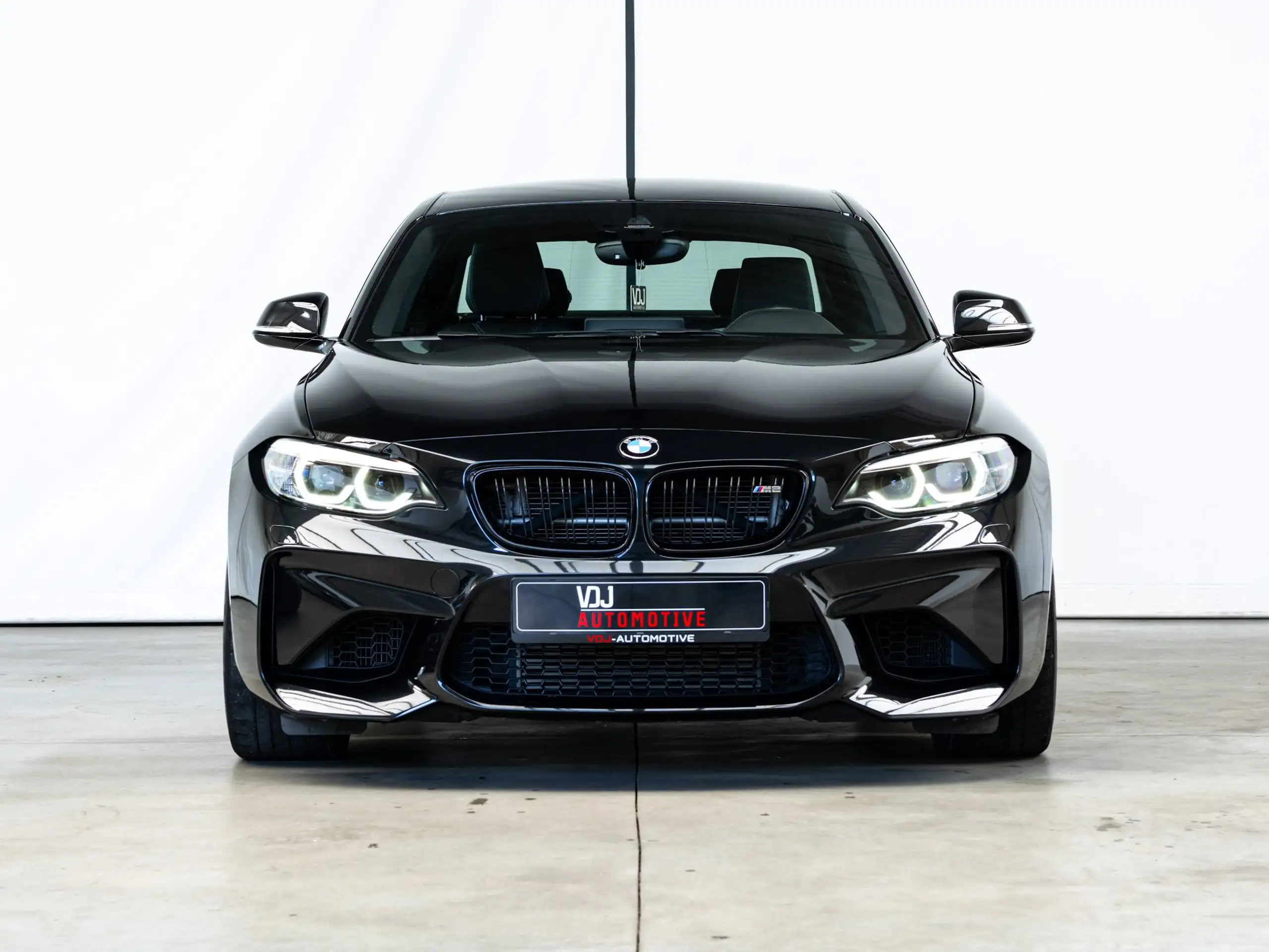 BMW - M2