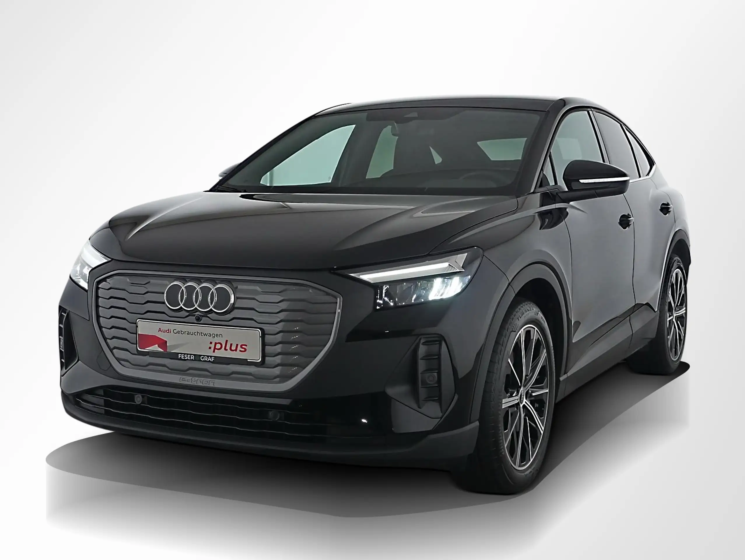 Audi - Q4 e-tron