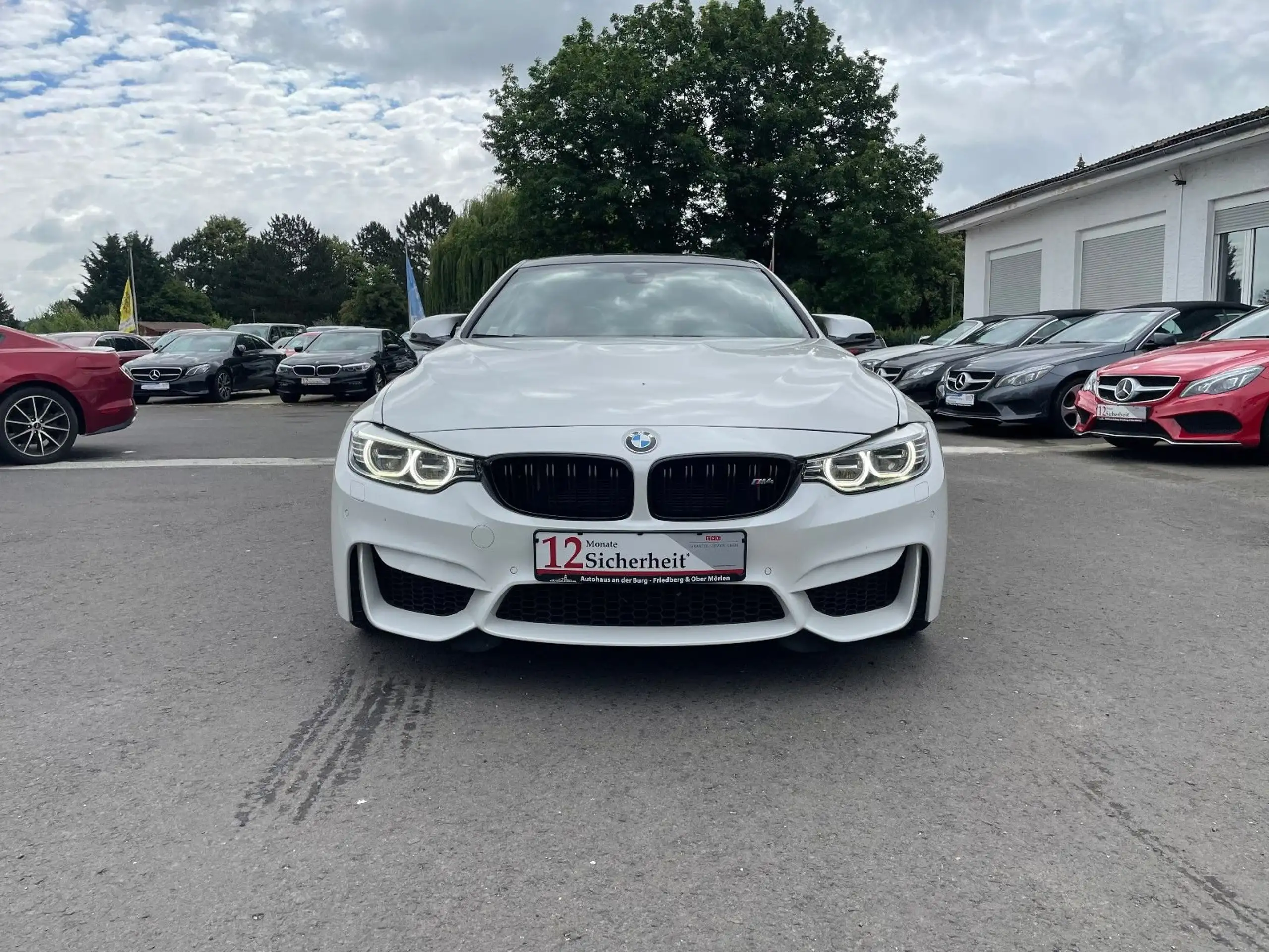 BMW - M4