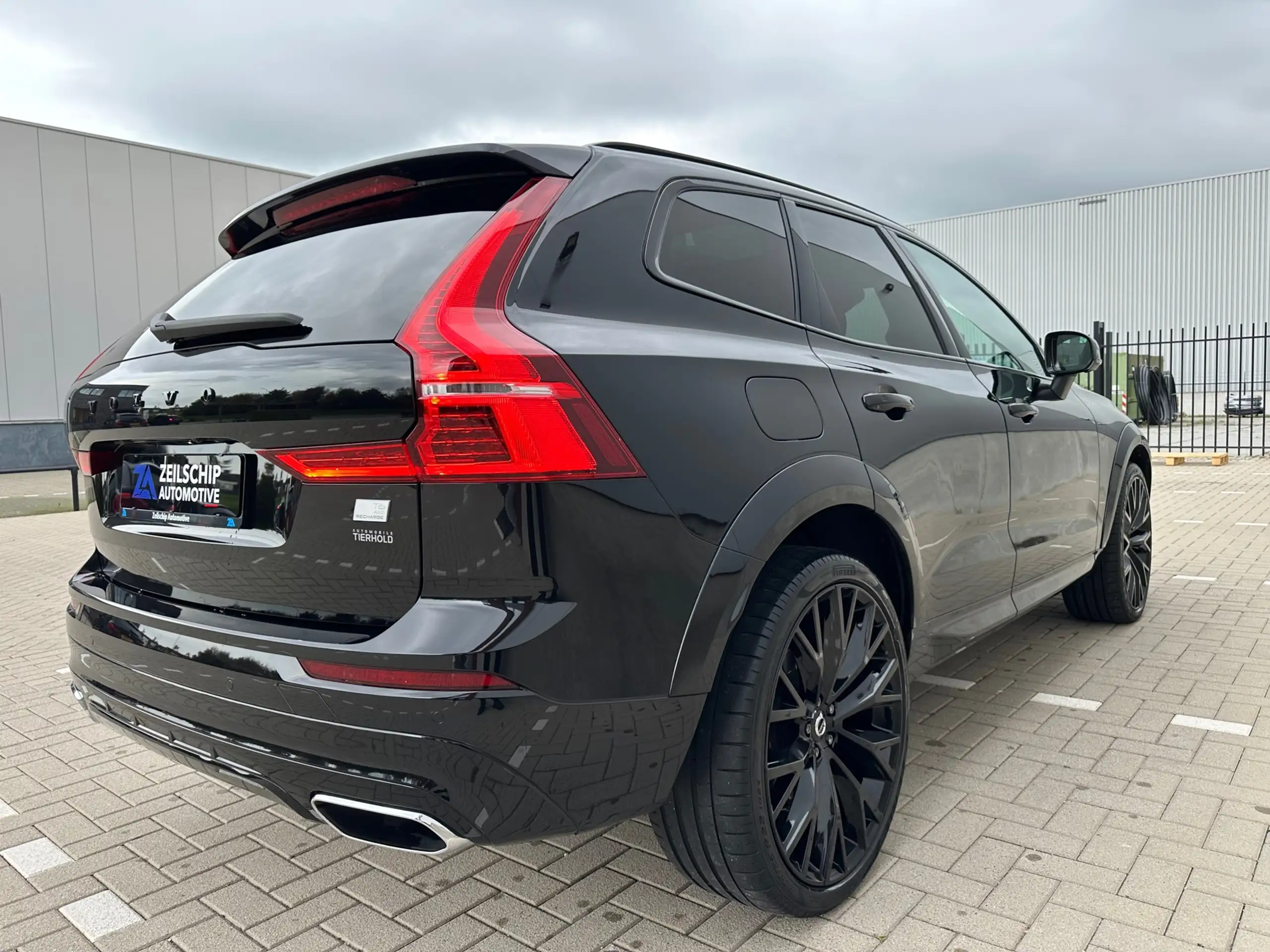 Volvo - XC60