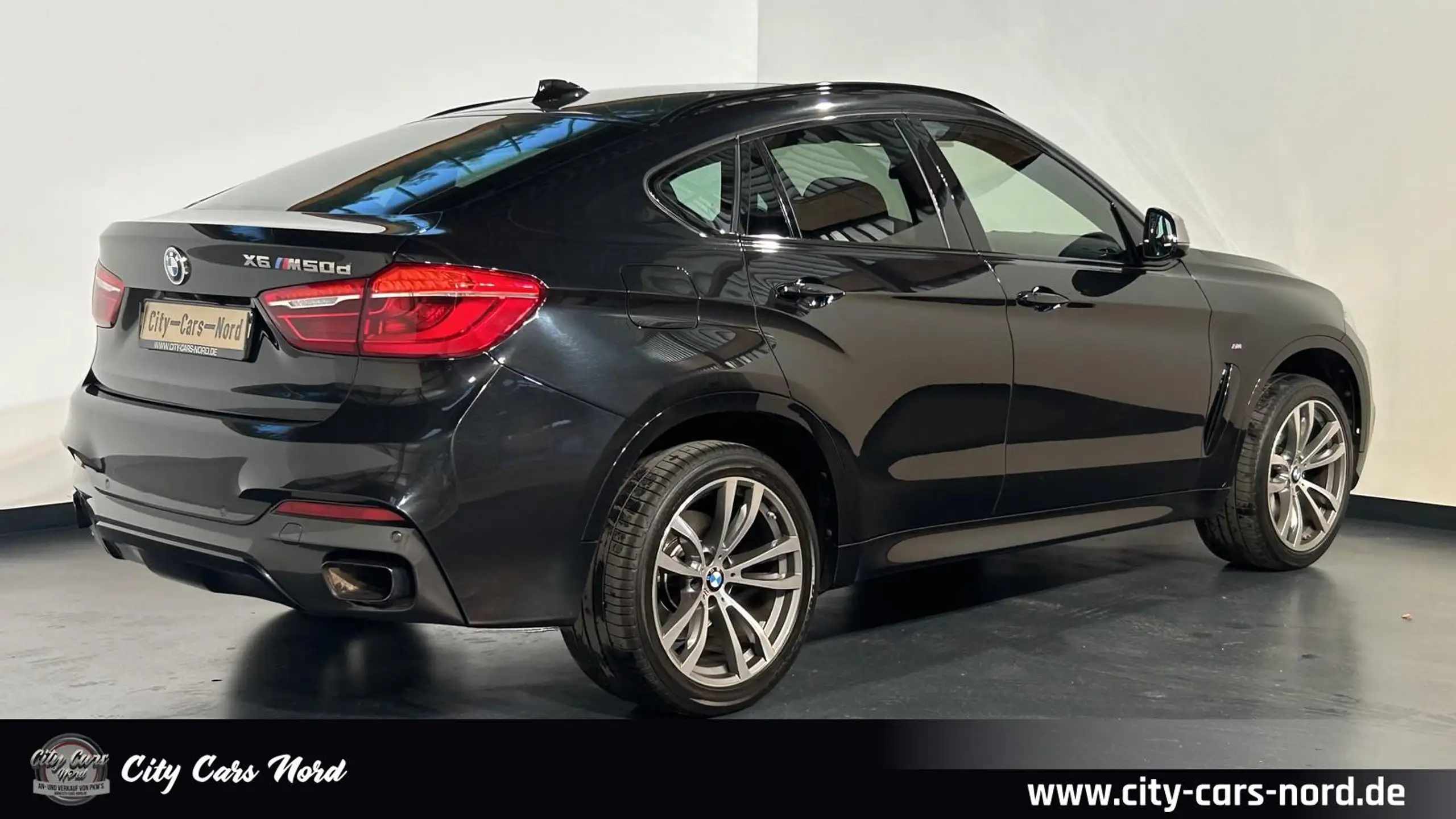 BMW - X6