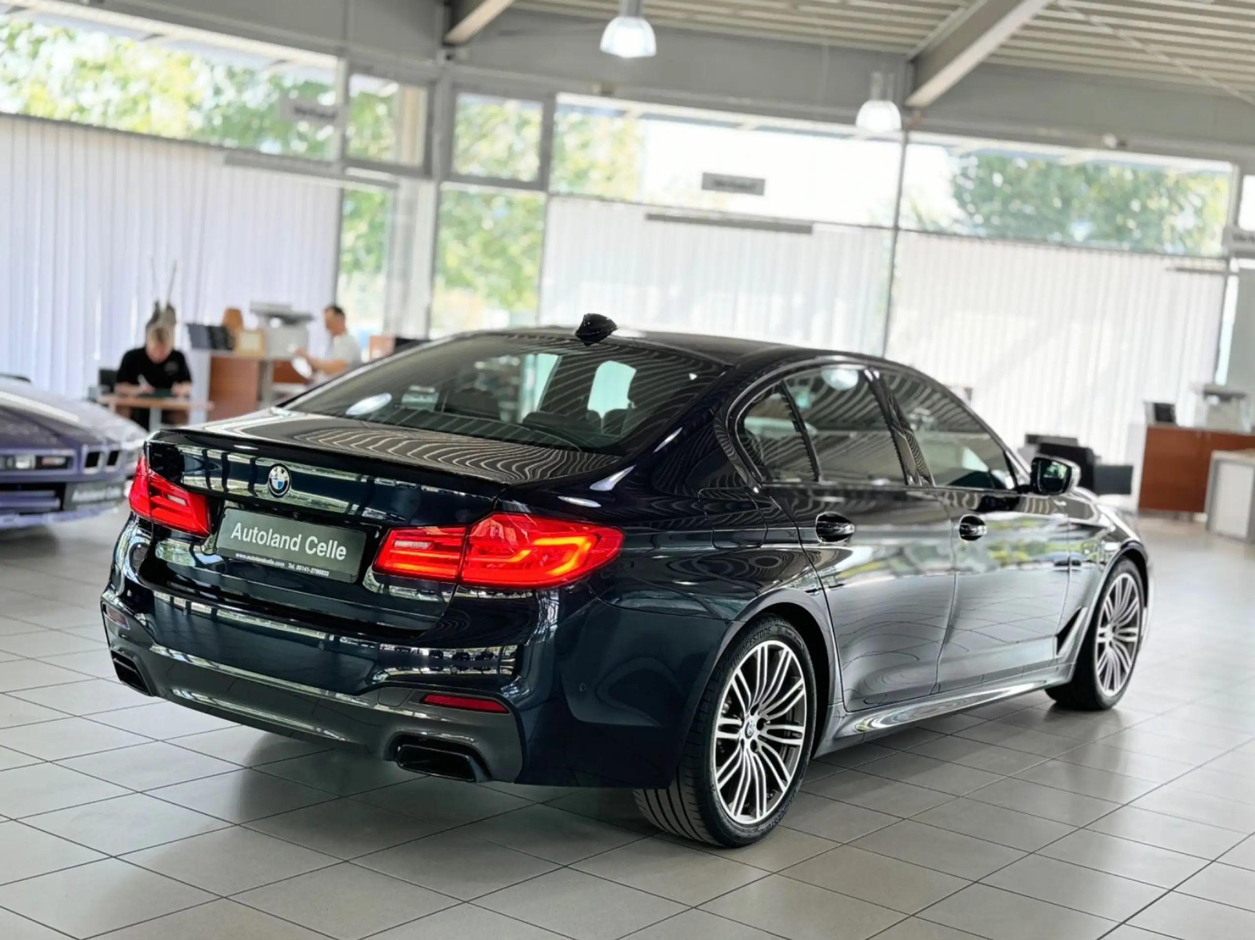 BMW - 550