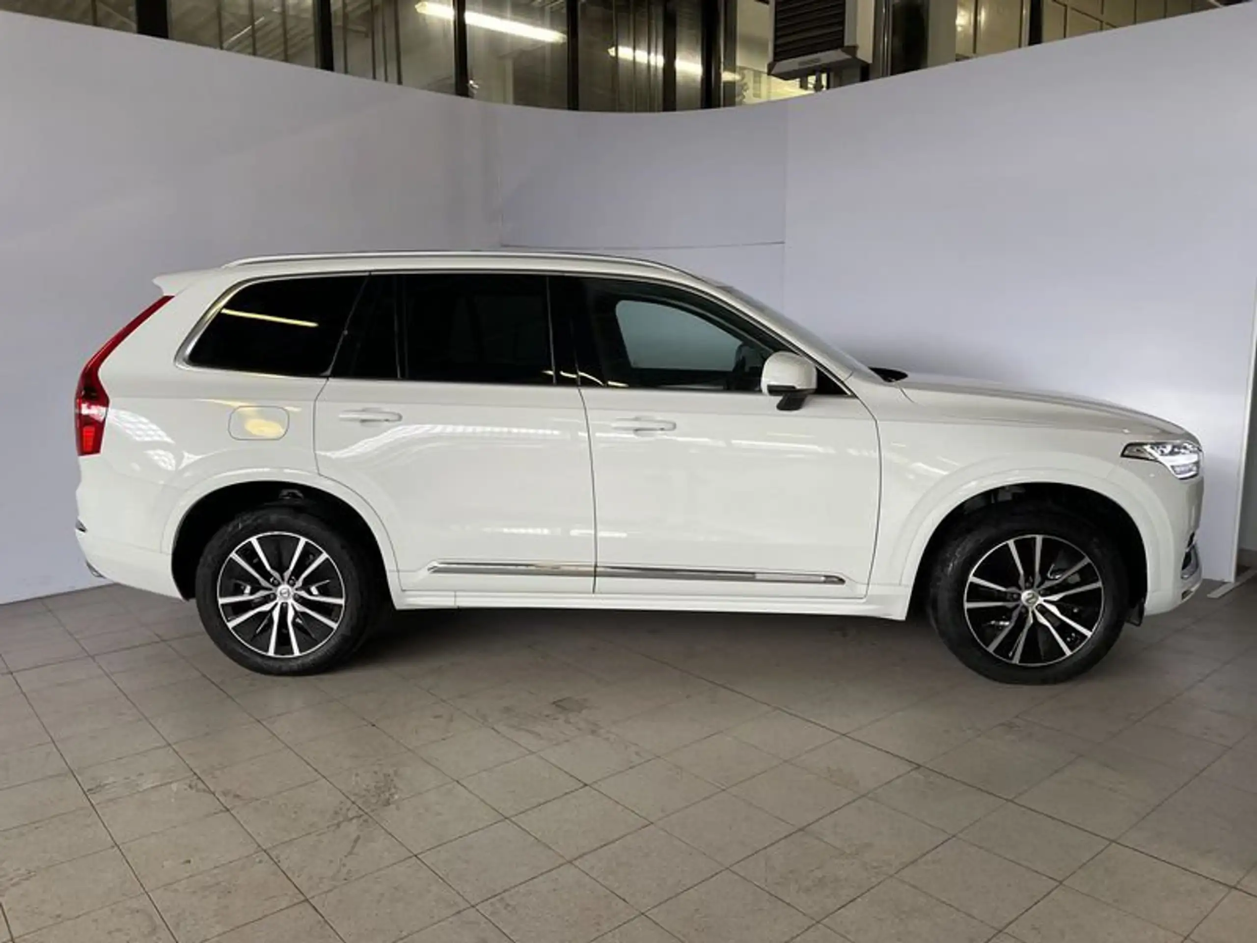 Volvo - XC90