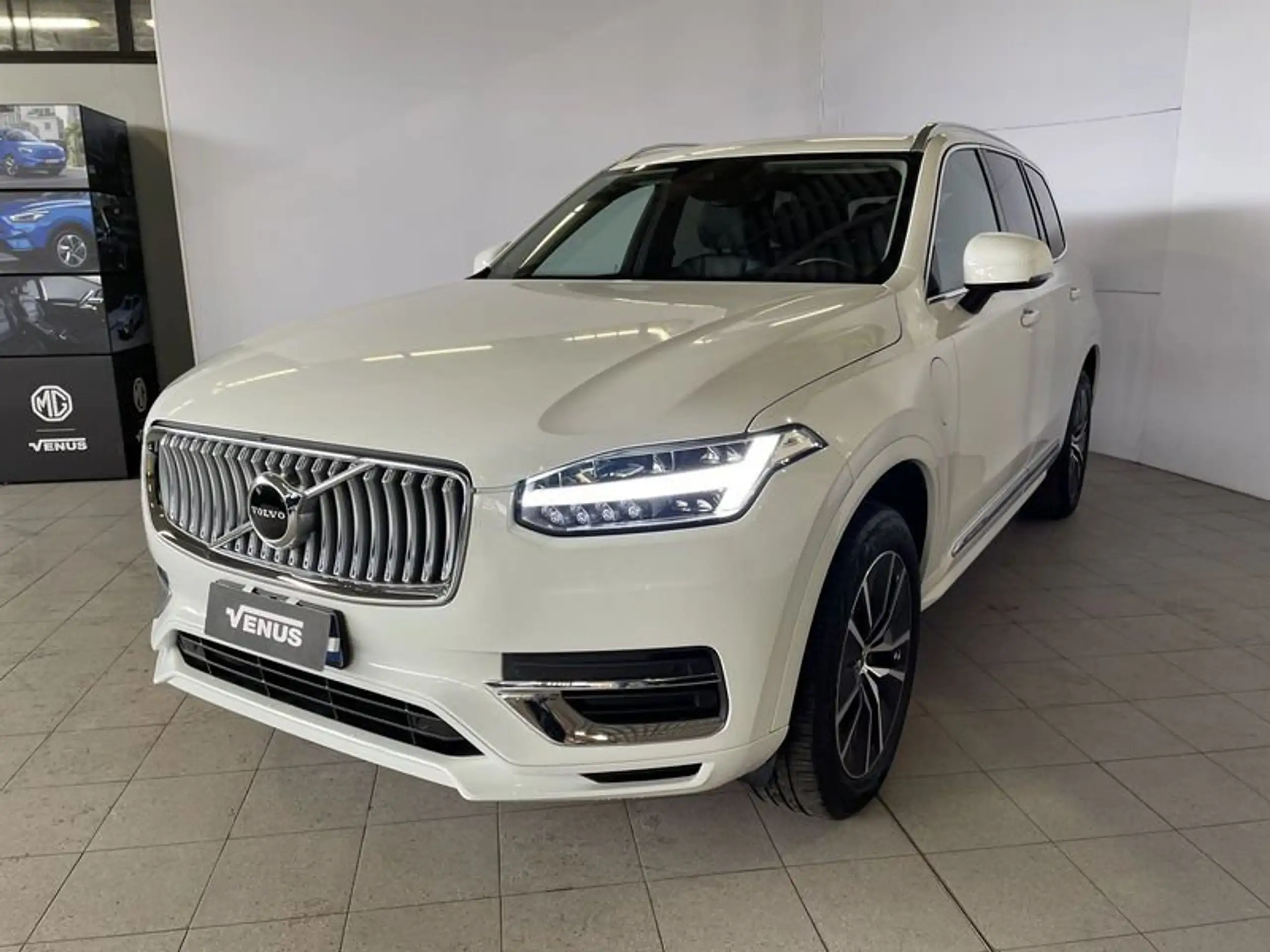 Volvo - XC90