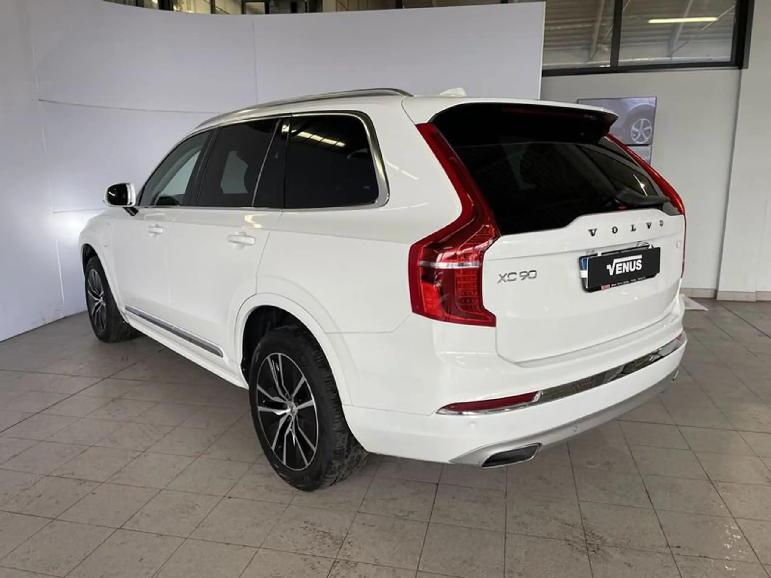 Volvo - XC90