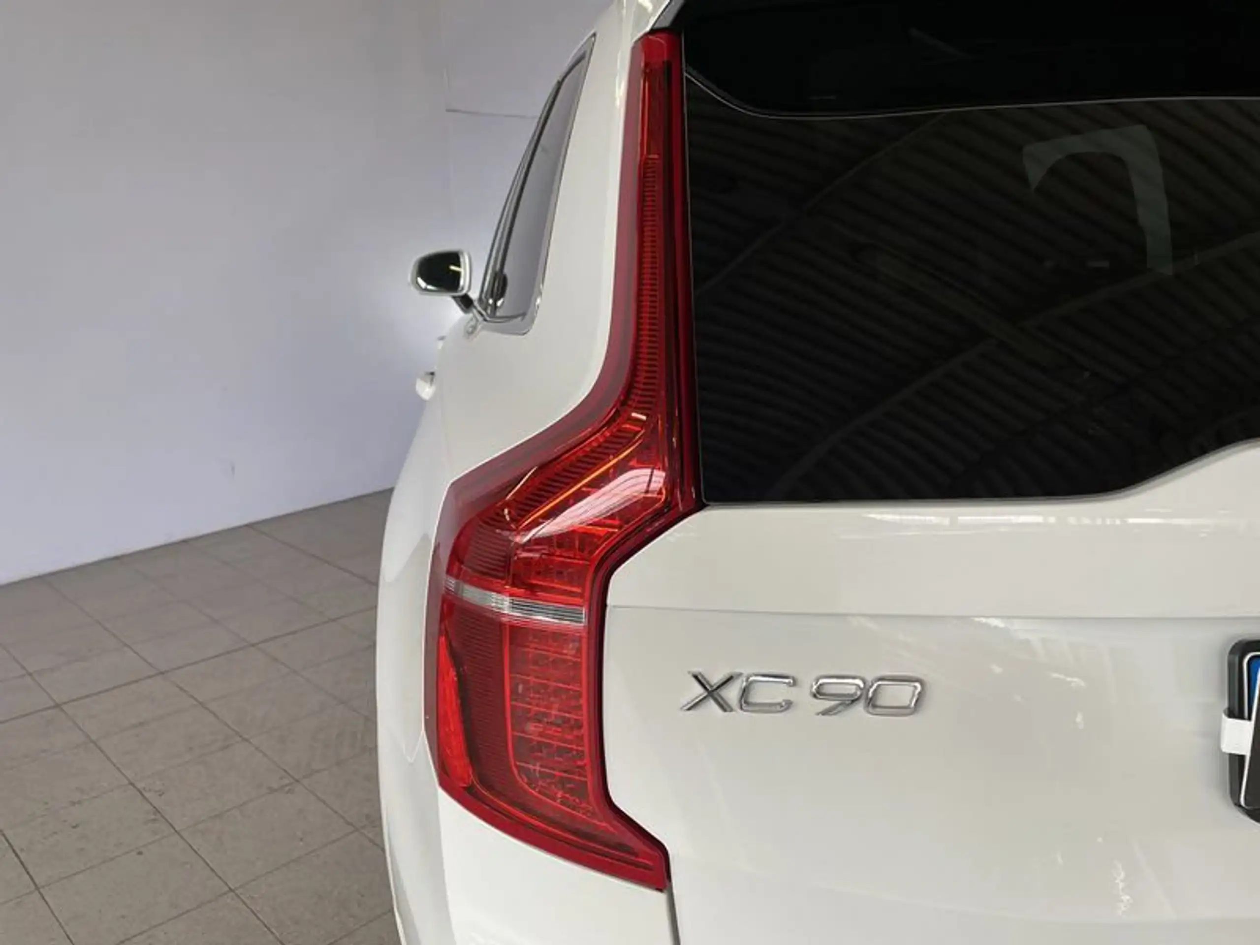 Volvo - XC90