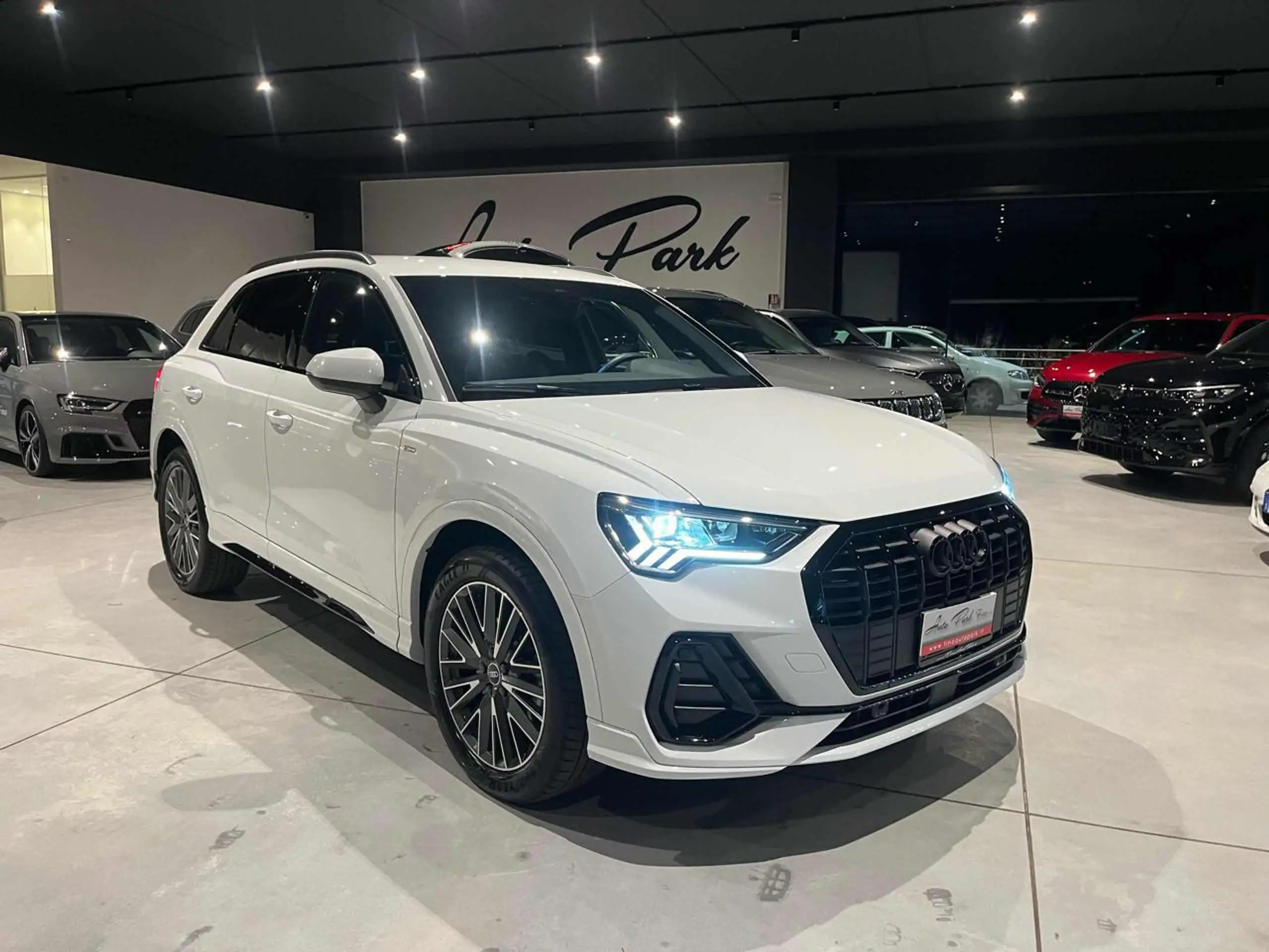 Audi - Q3