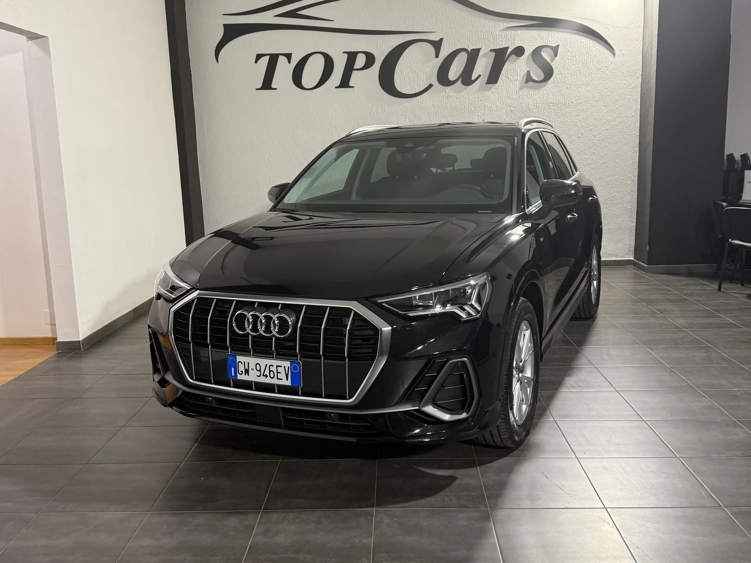 Audi - Q3