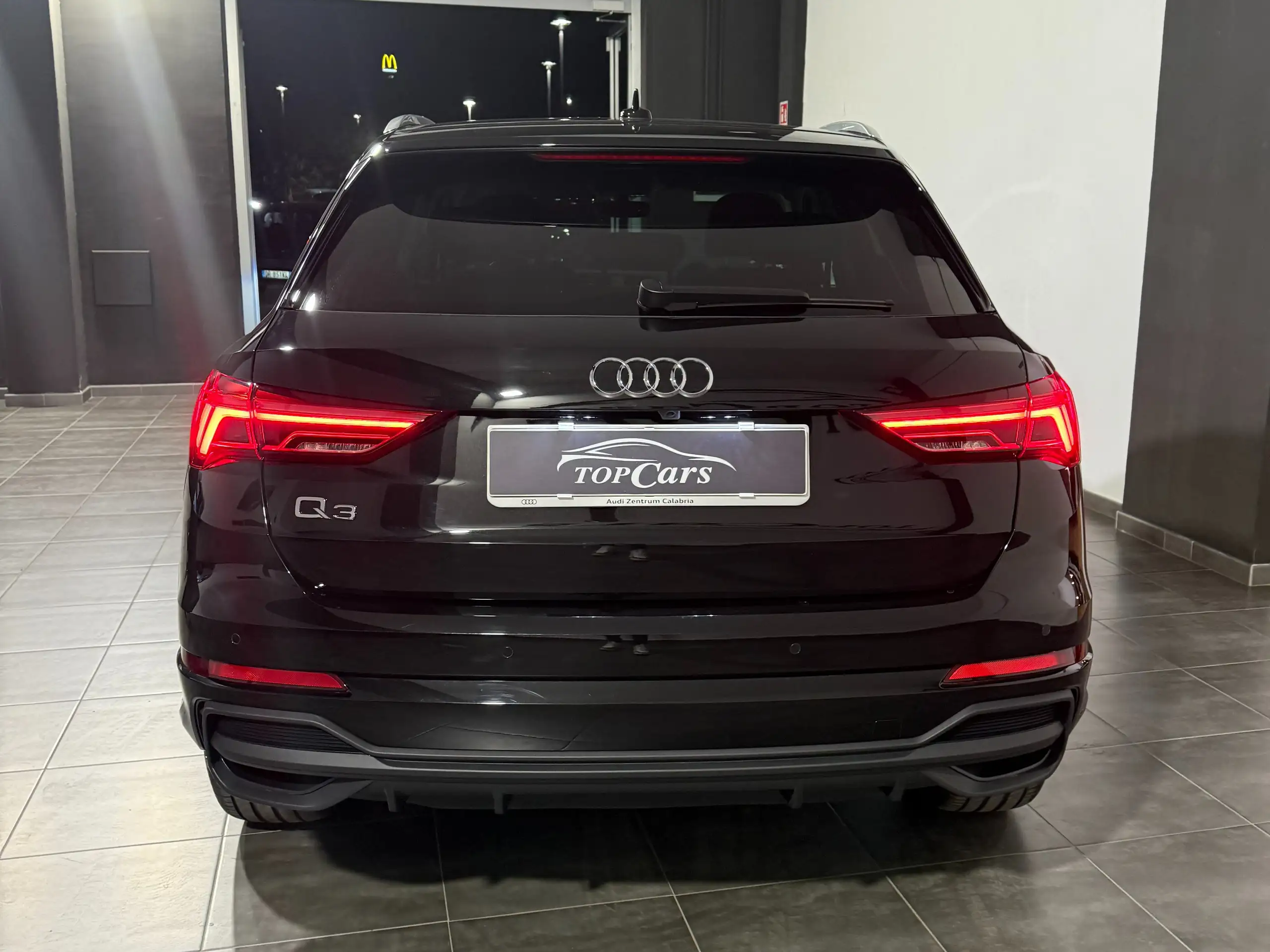 Audi - Q3