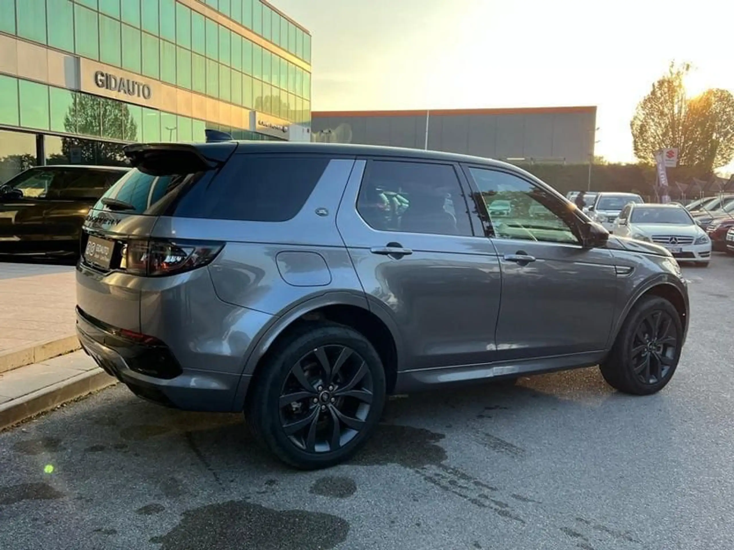 Land Rover - Discovery Sport