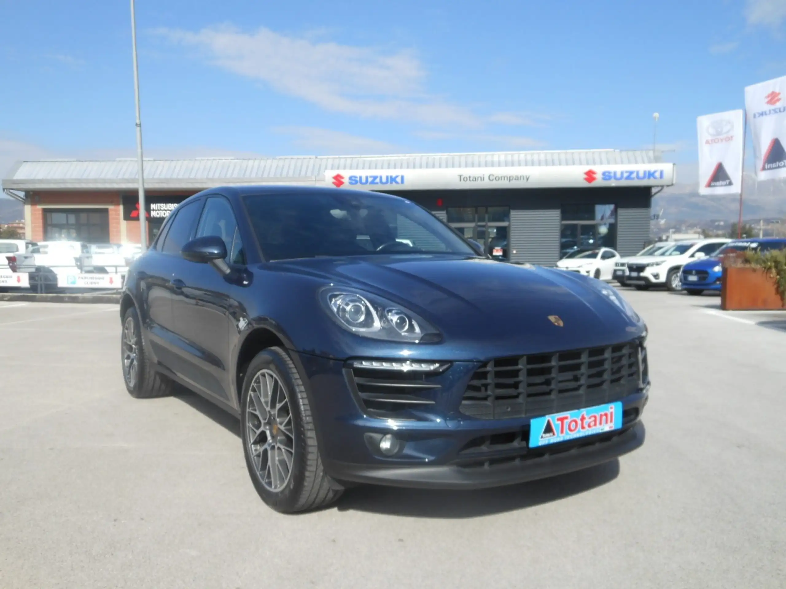 Porsche - Macan